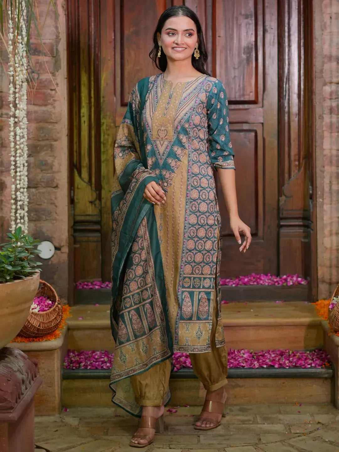 Anouk Multicoloured Printed Crepe Straight Suit With Dupatta