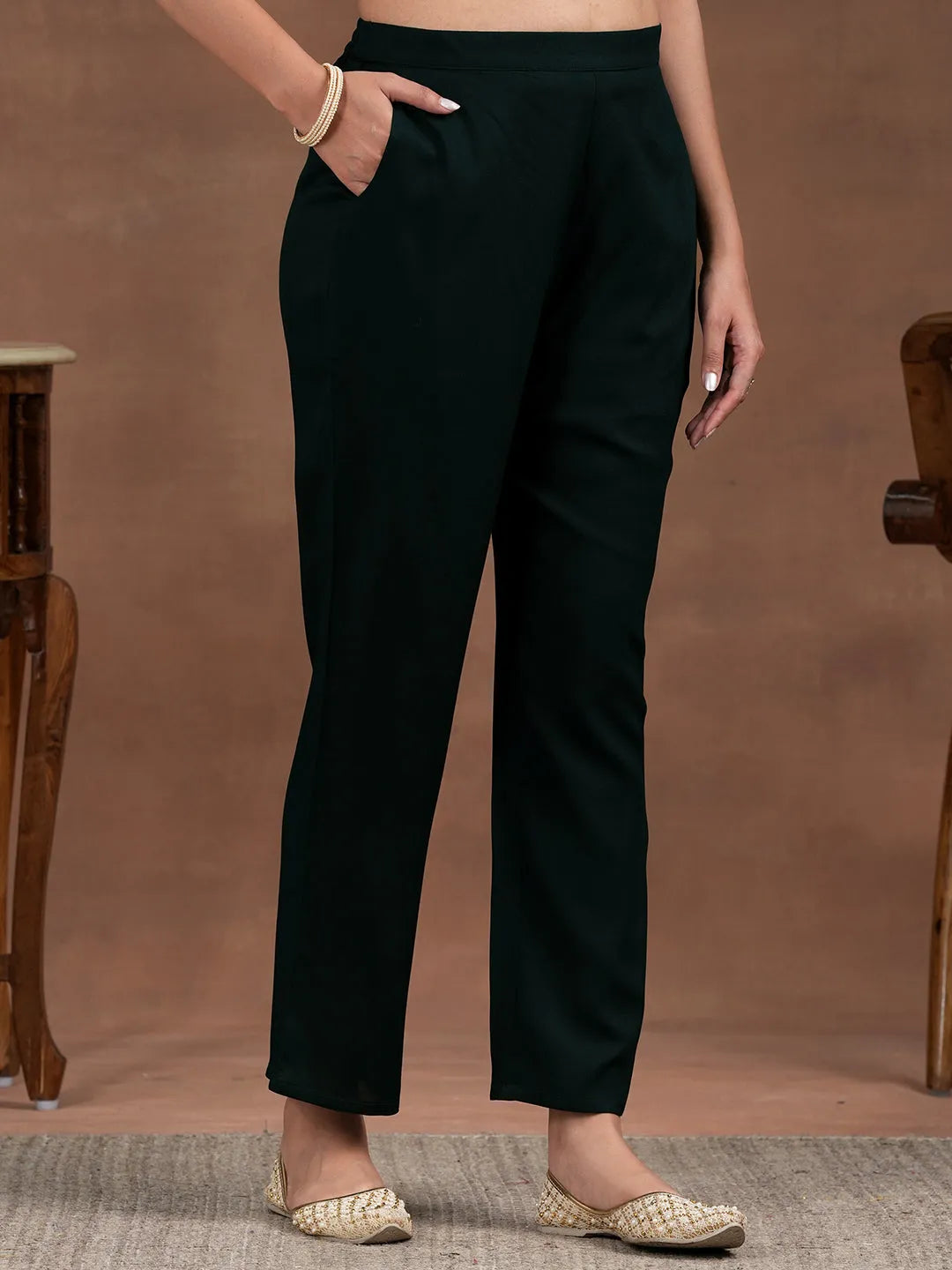 Anouk Green Yoke Design Rayon Straight Kurta Set