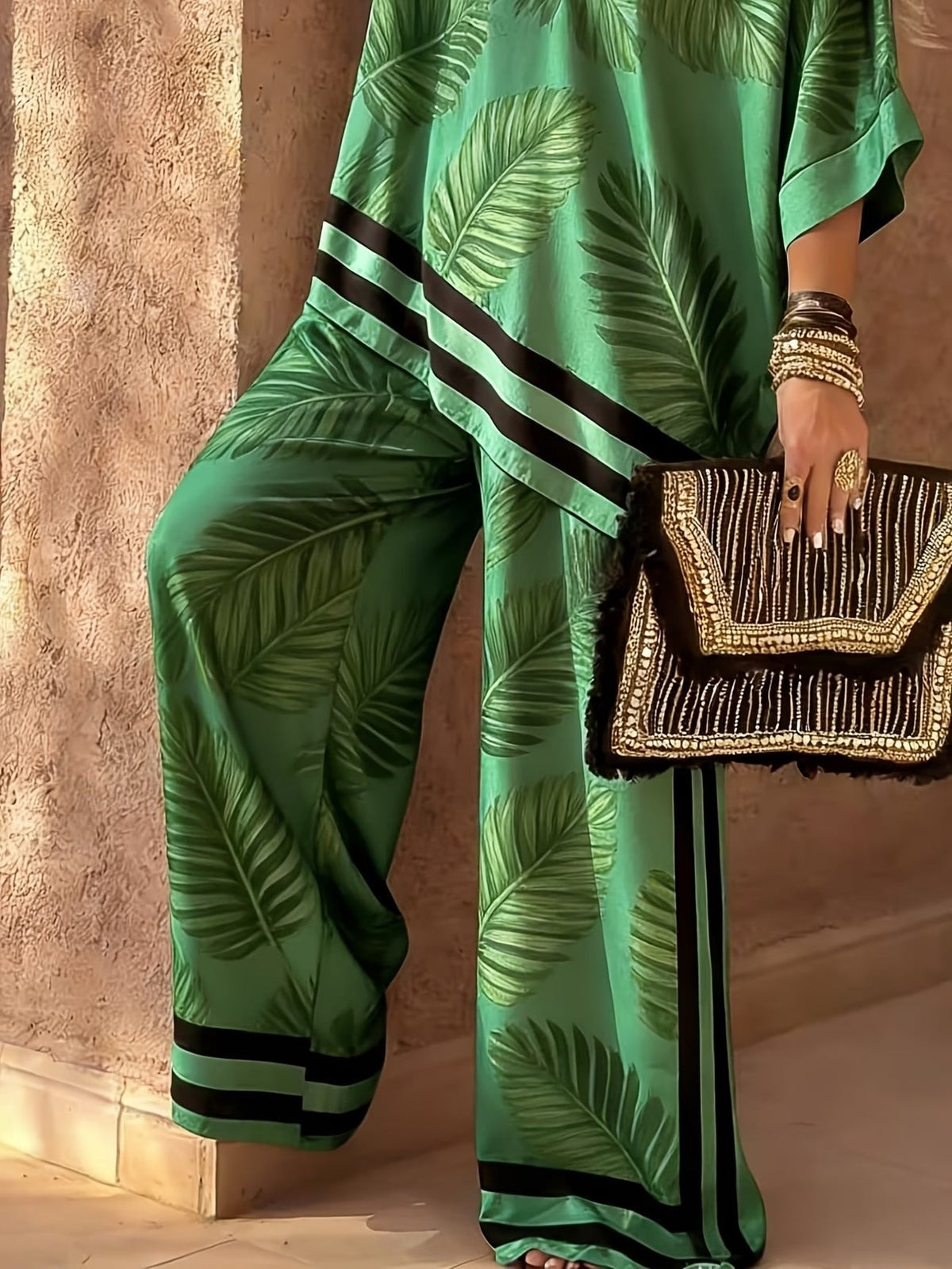 Stylish Oversized Printed Co-Ord Set – Relaxed Shirt & Wide-Leg Pants with Striped Hem for Women