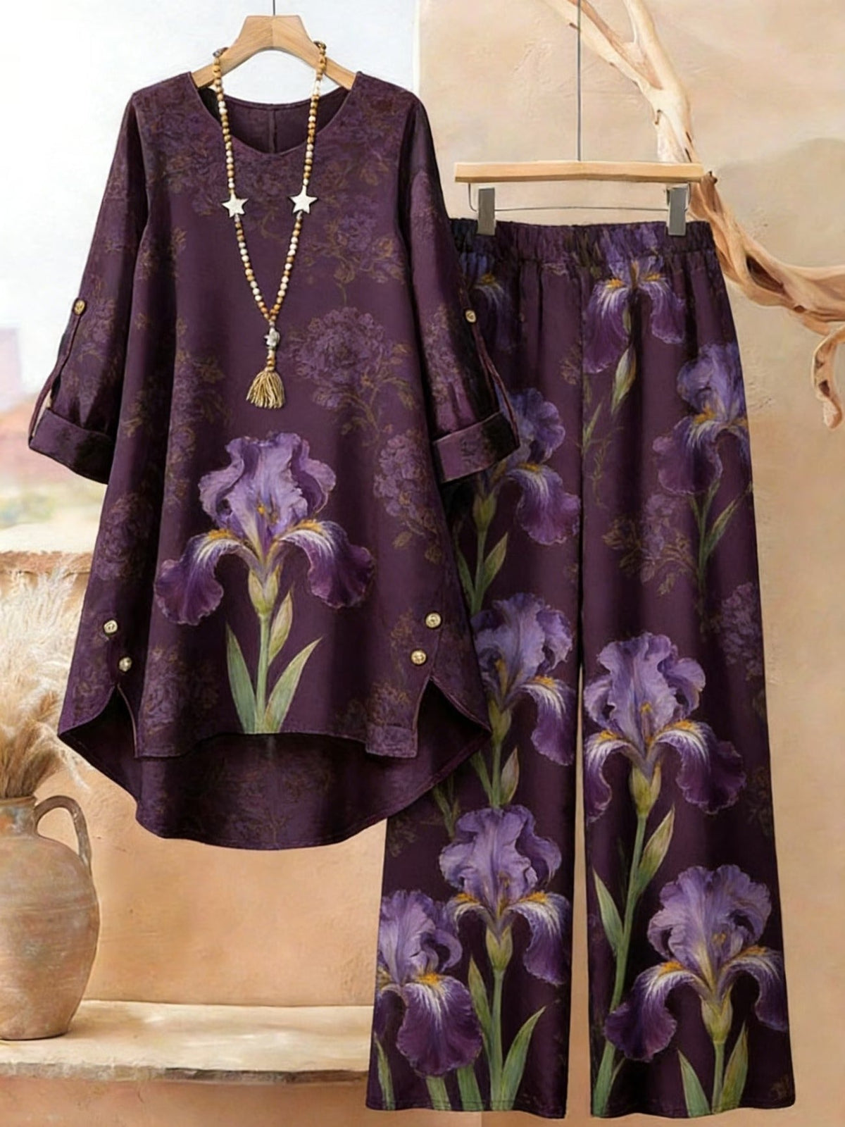 Featuring Persian Floral Print Design, Crew Neck, Dipped Hem, Suitable for Everyday Casual Wear, Comfortable and Stylish