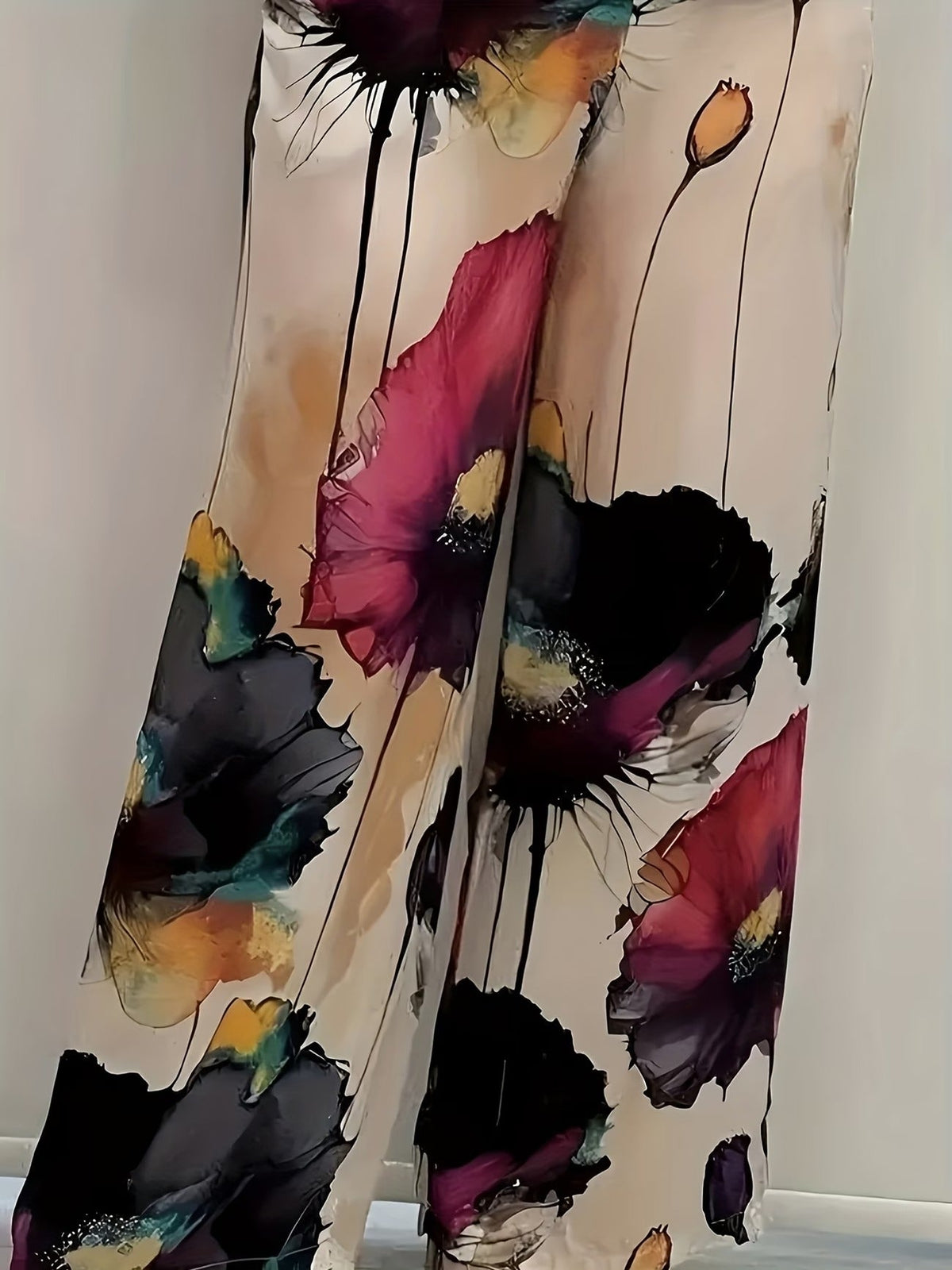 Plus Size Women’s Satin Floral Co-Ord Set – Round Neck Top with Elastic Waist Wide-Leg Pants | Elegant & Comfortable Two-Piece Outfit