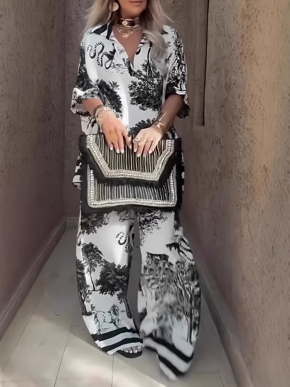 Stylish Oversized Printed Co-Ord Set – Relaxed Shirt & Wide-Leg Pants with Striped Hem for Women