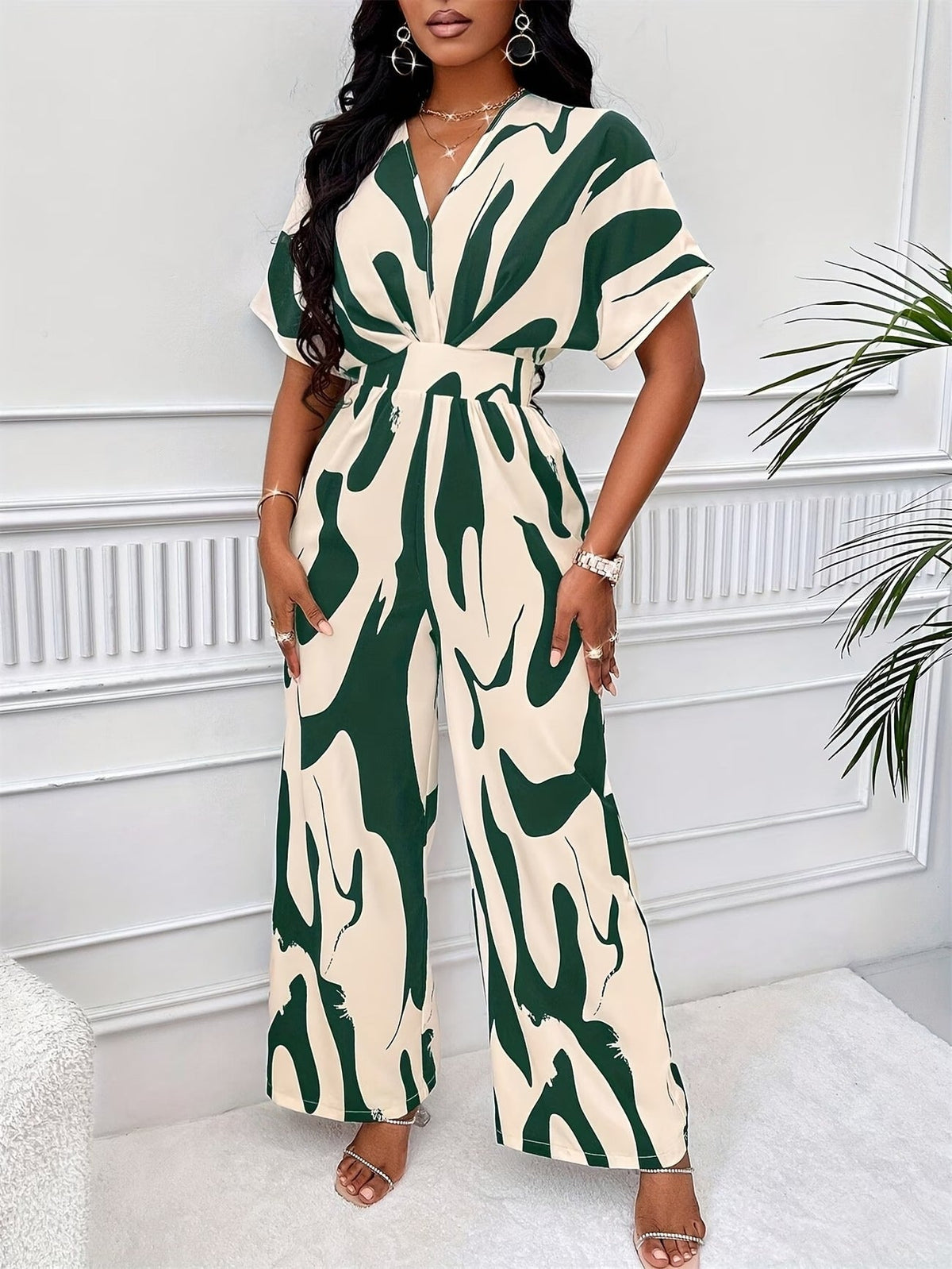 Women’s Color Block V-Neck Jumpsuit – Elegant Short Sleeve Wide-Leg One-Piece Outfit with Comfortable Waist Fit for Spring & Summer