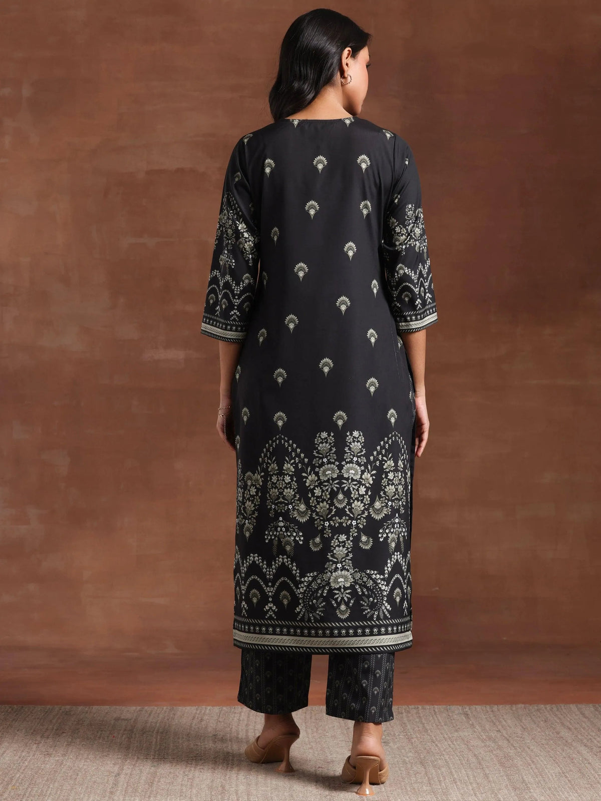 Anouk Black Printed Crepe Straight Kurta Set
