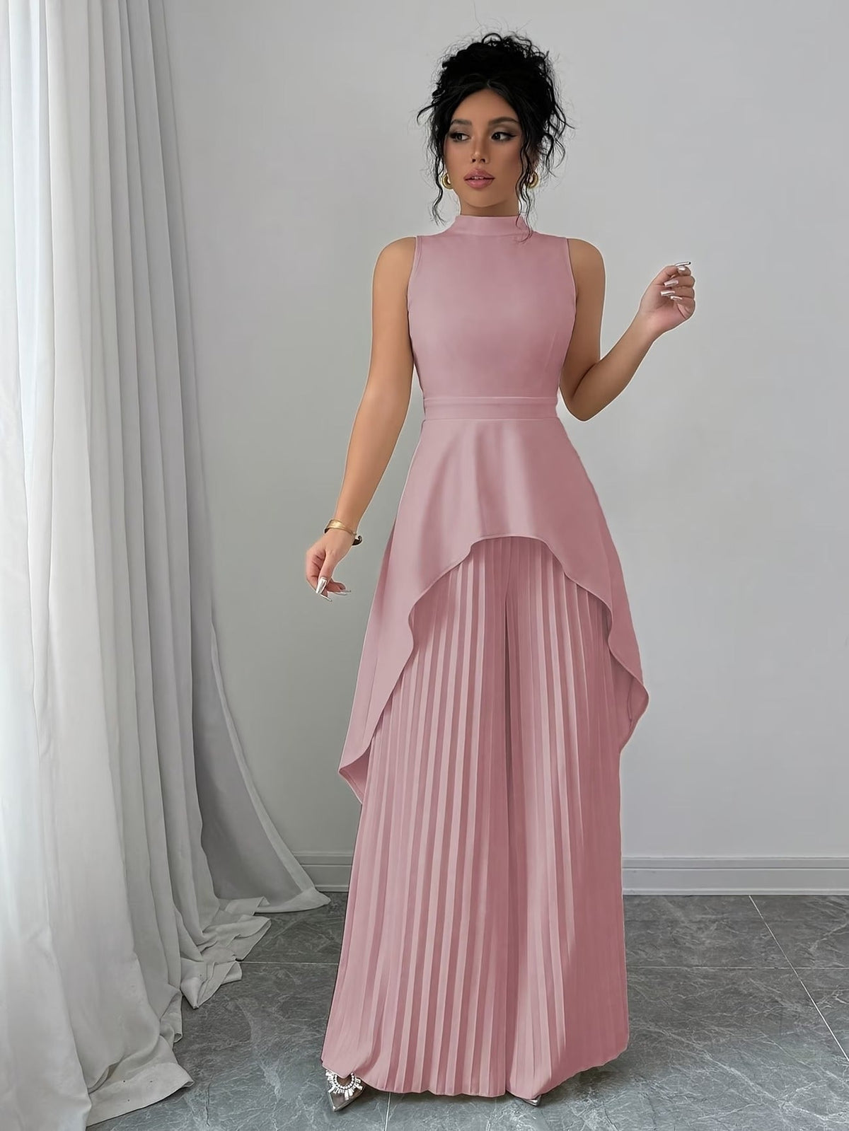 Elegant Sleeveless Stand-Collar Top & Pleated Trousers Set – Women’s Chic High-Low Two-Piece Suit
