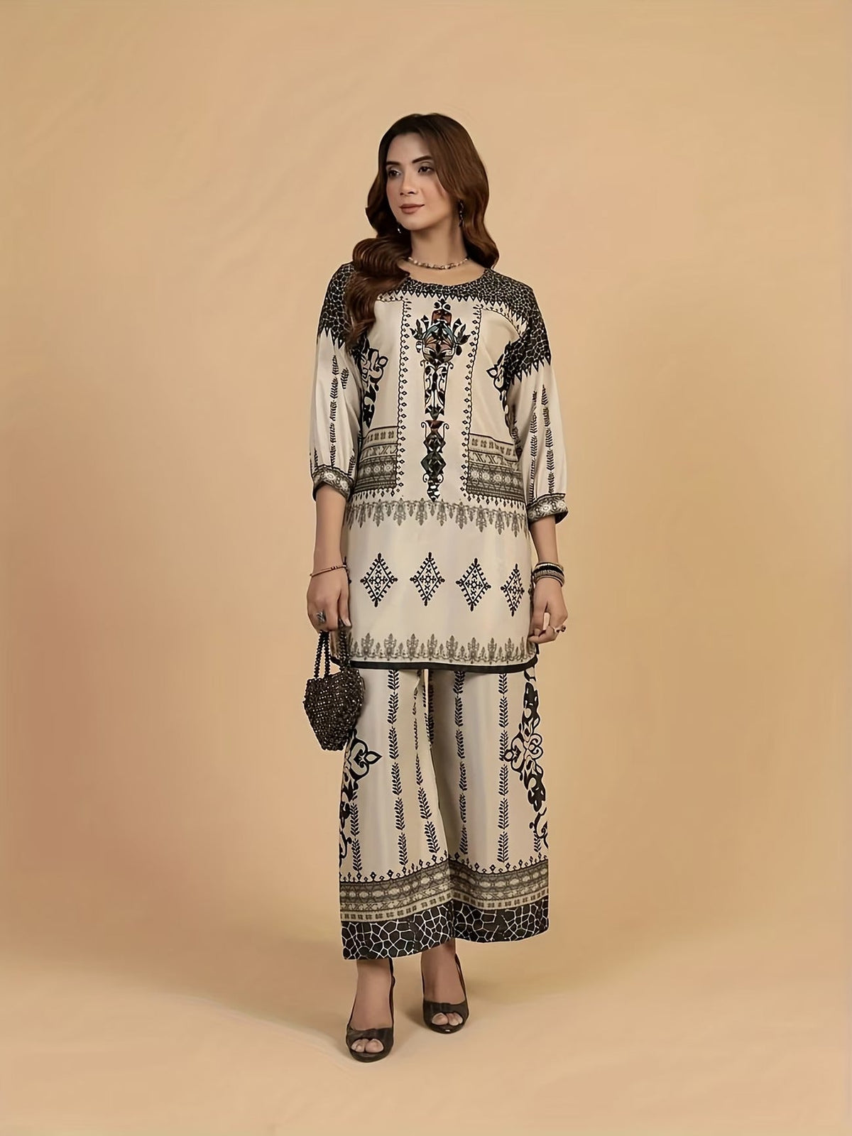 Women’s Traditional Totem Print Two-Piece Set – Grey Base Long-Sleeve Loose Top with Wide-Leg Pants (Elegant Middle Eastern & South Asian Style