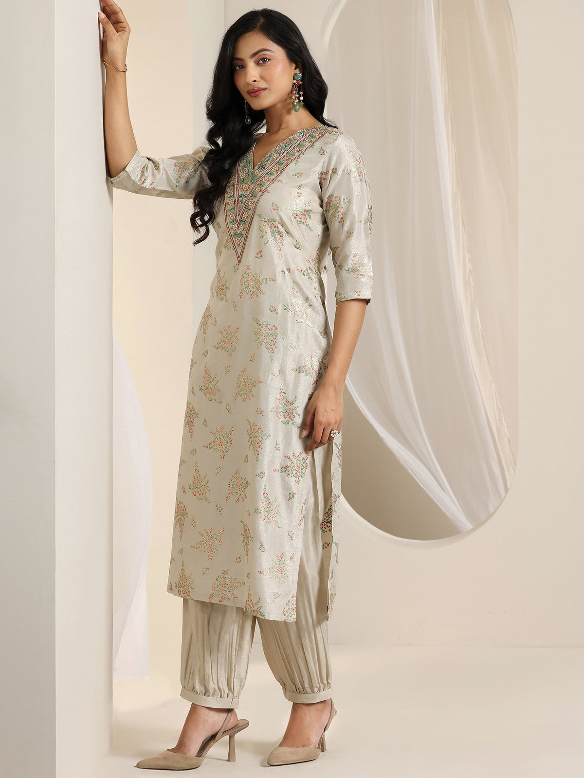Anouk Grey Printed Silk Blend Straight Suit Set With Dupatta