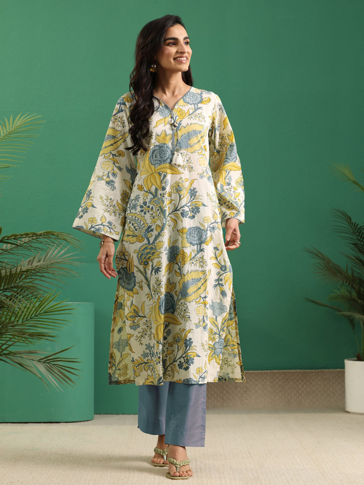 Anouk Off White Floral Printed Cotton Straight Kurta
