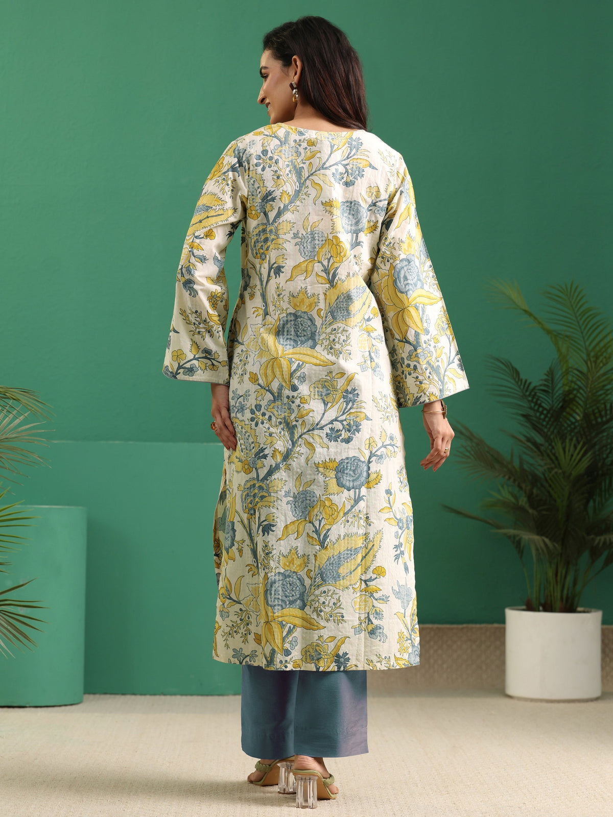 Anouk Off White Floral Printed Cotton Straight Kurta