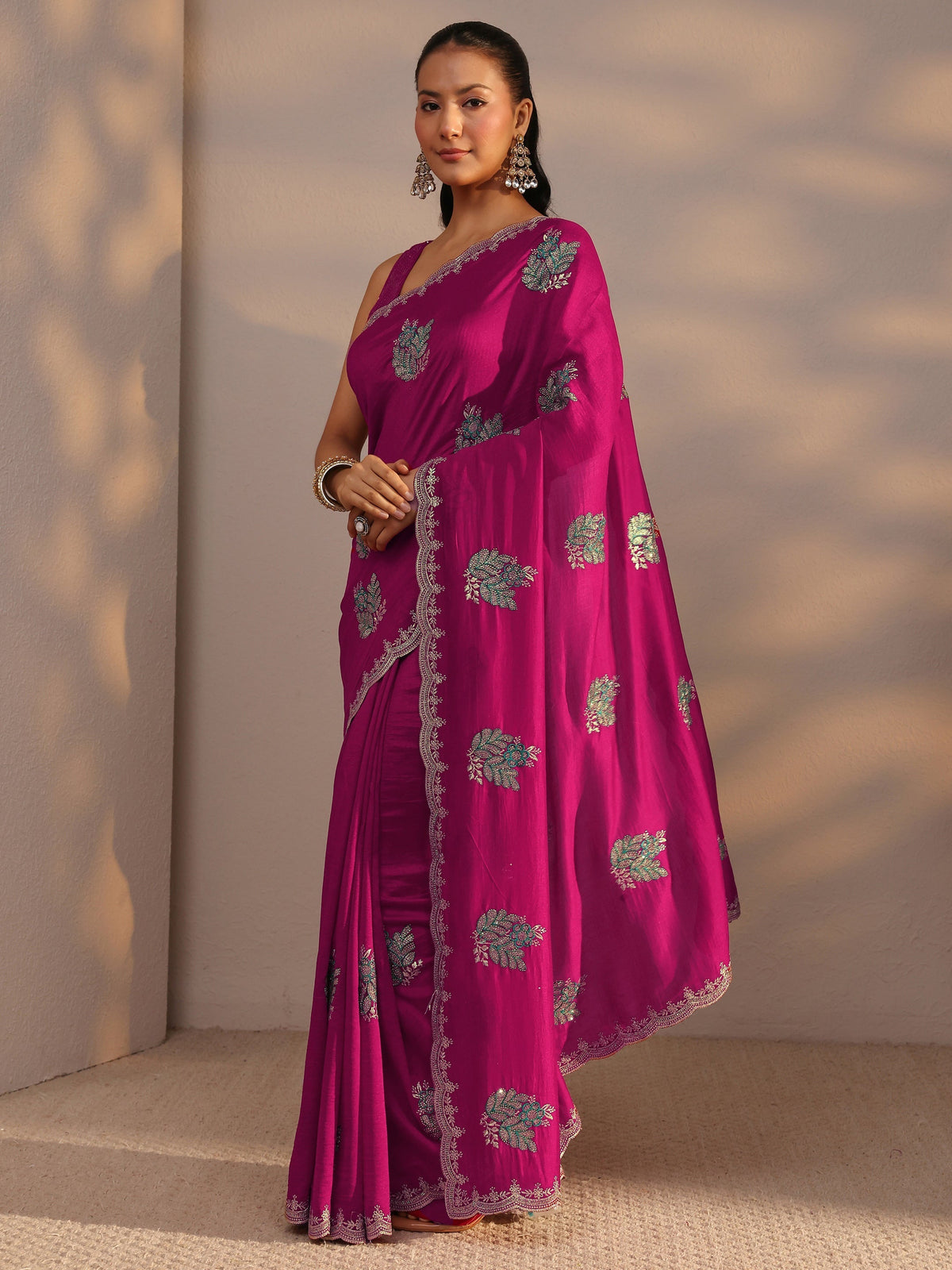 Anouk Pink Floral Embroidered Silk Blend Saree With Unstitched Blouse Piece