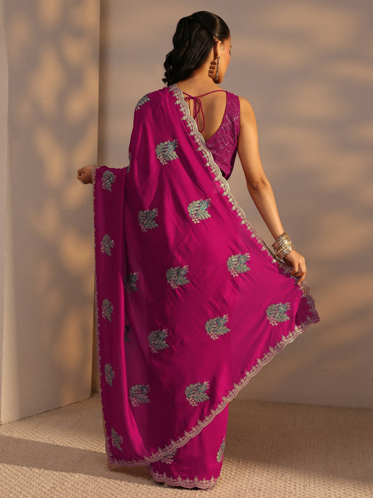 Anouk Pink Floral Embroidered Silk Blend Saree With Unstitched Blouse Piece