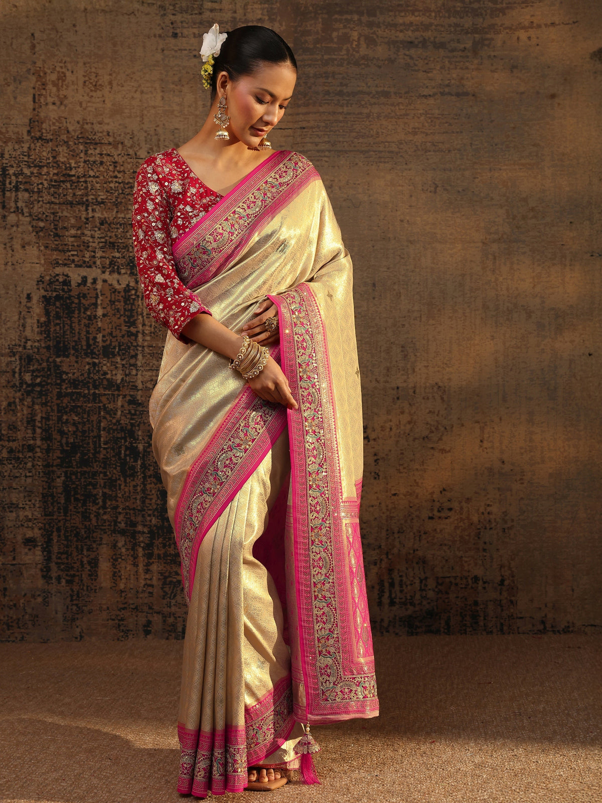 Anouk Art Gold Ethnic Motifs Woven Design Silk Blend Saree With Unstitched Blouse Piece