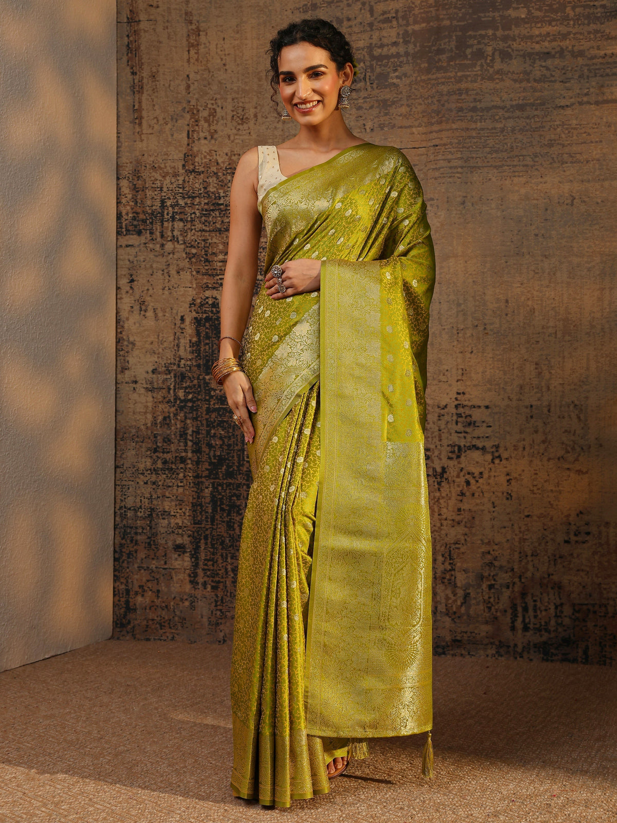 Anouk Green Floral Woven Design Silk Blend Saree With Unstitched Blouse Piece