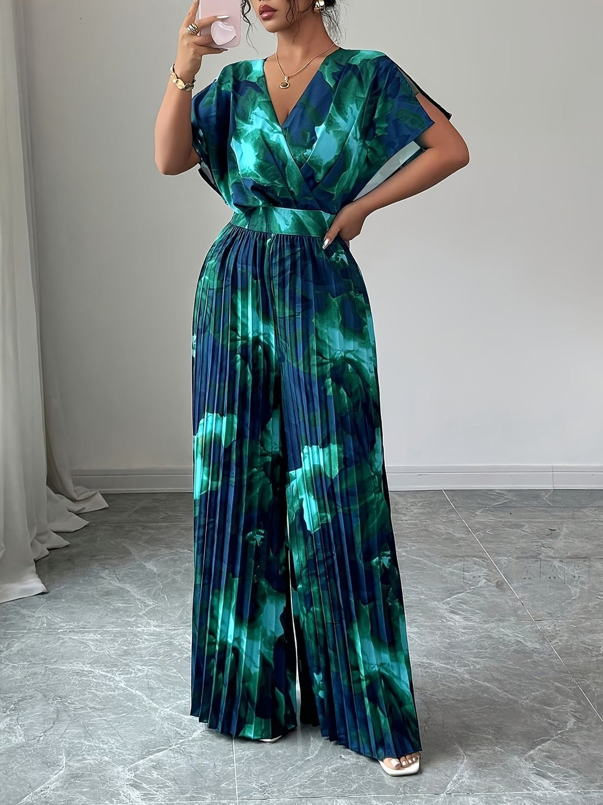 Elegant Women’s Batwing Sleeve Jumpsuit – V-Neck Abstract Print Wide-Leg Summer Outfit