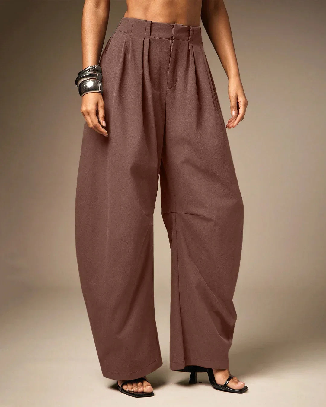 High-Waist Pleated Oversized Trousers in Brown
