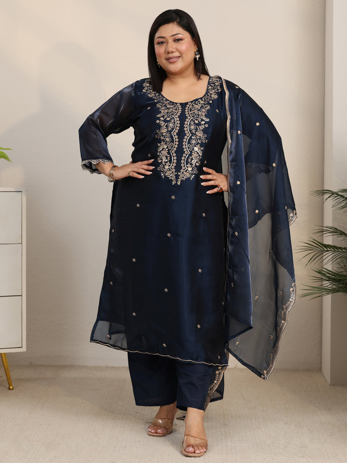 Plus Size Blue Floral Embroidered Tissue Straight Suit Set