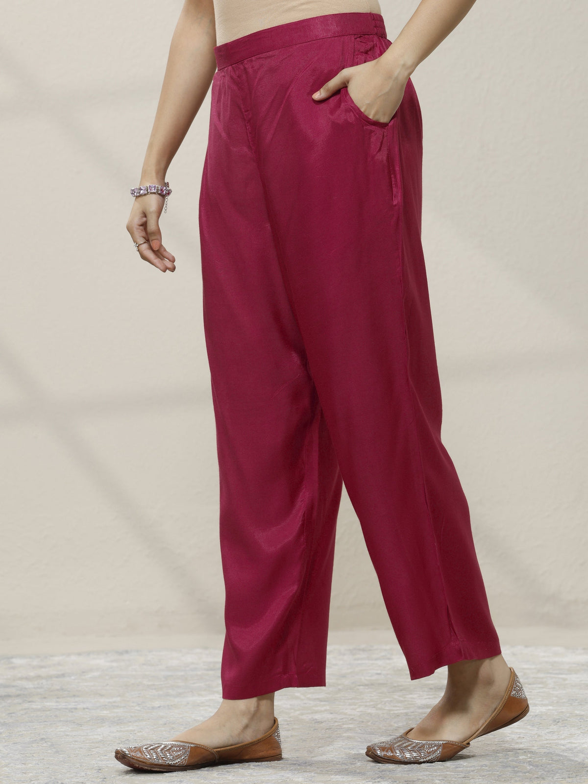 Anouk Pink Printed Muslin Straight Suit Set With Dupatta