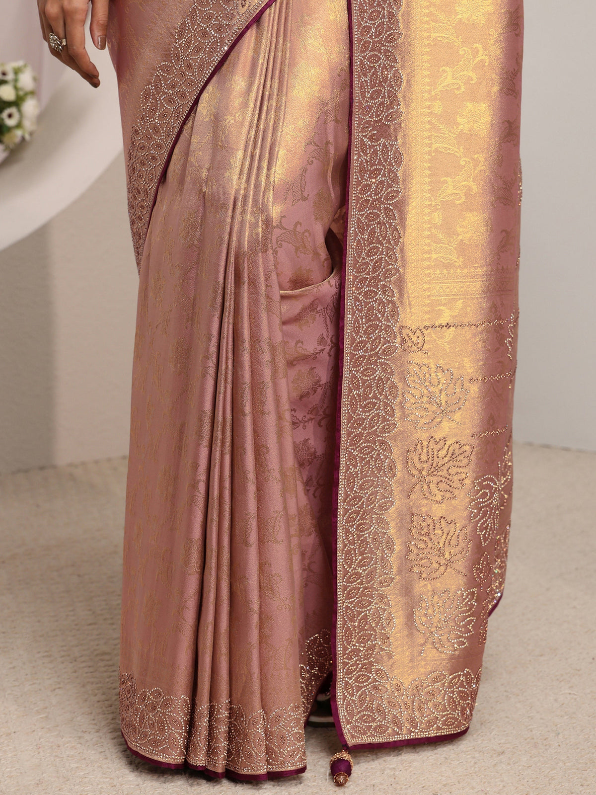 Anouk Art Lavender Floral Woven Design Silk Blend Saree With Unstitched Blouse Piece