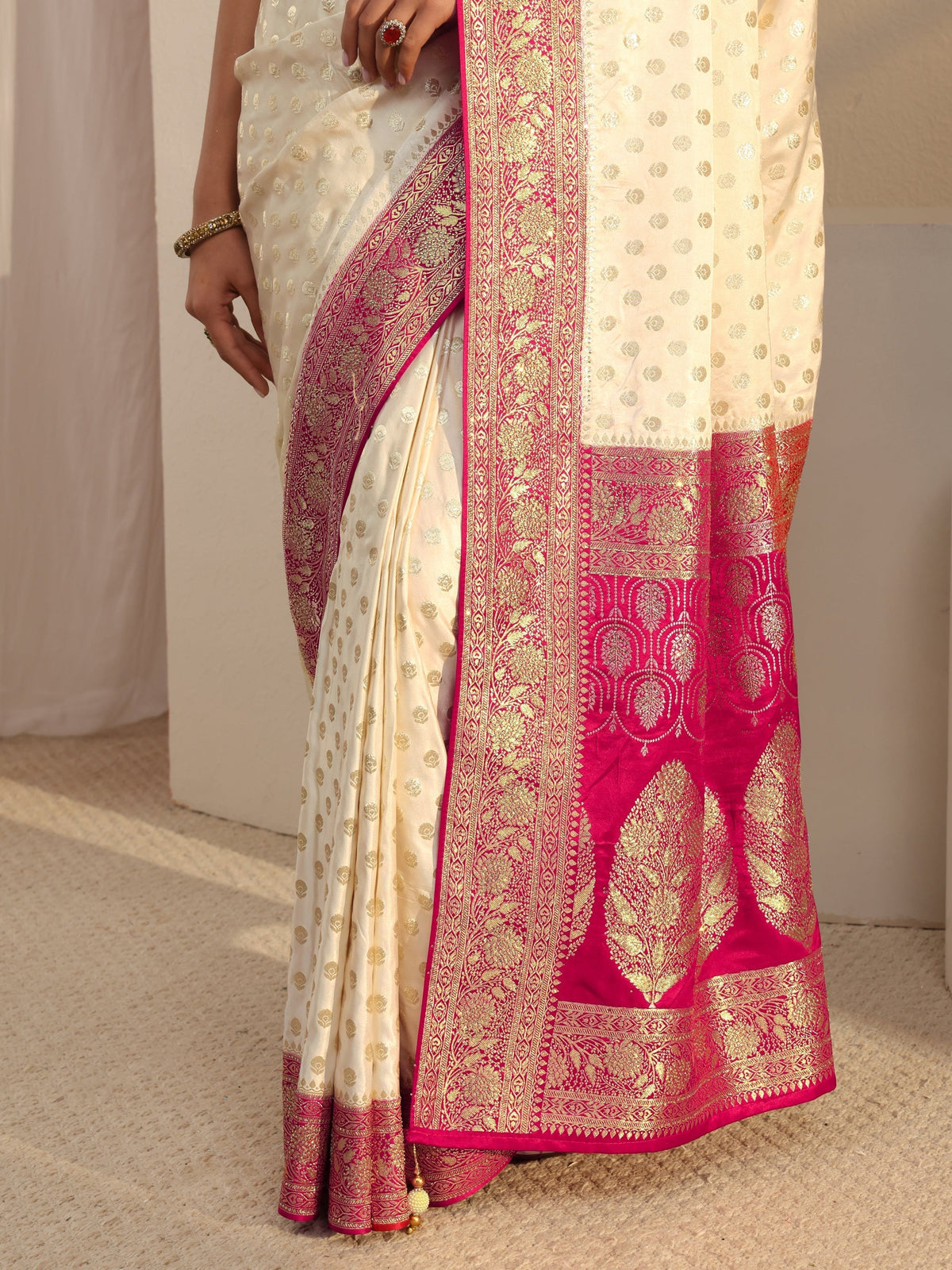 Anouk Art Ivory Banarasi Satin Saree With Unstitched Blouse Piece