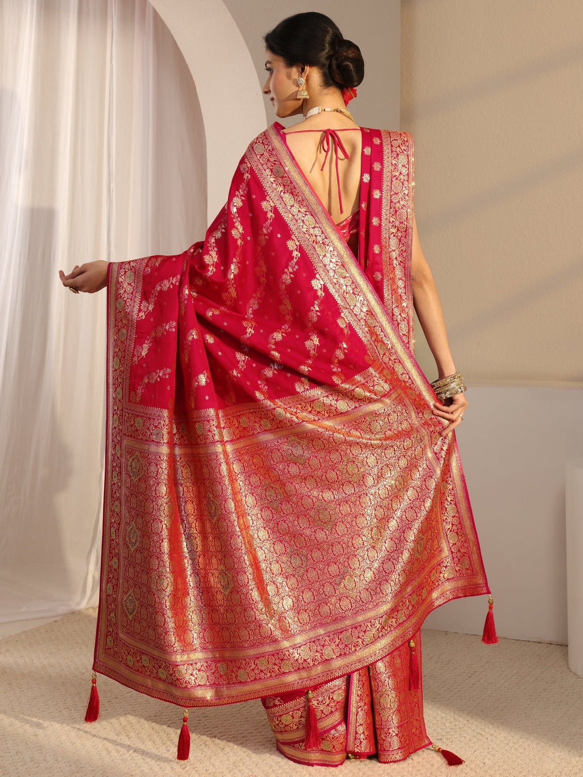 Anouk Red Banarasi Satin Saree With Unstiched Blouse Piece And Dupatta