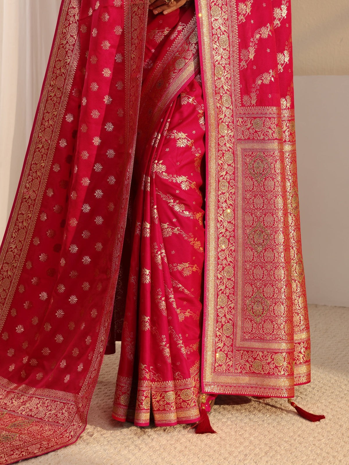 Anouk Red Banarasi Satin Saree With Unstiched Blouse Piece And Dupatta