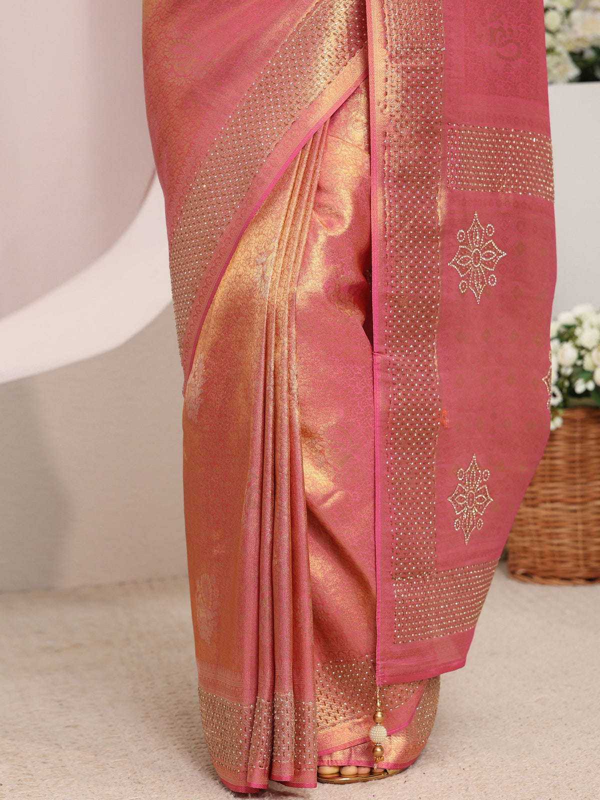 Anouk Pink Ethnic Woven Design Silk Blend Saree With Unstitched Blouse Piece