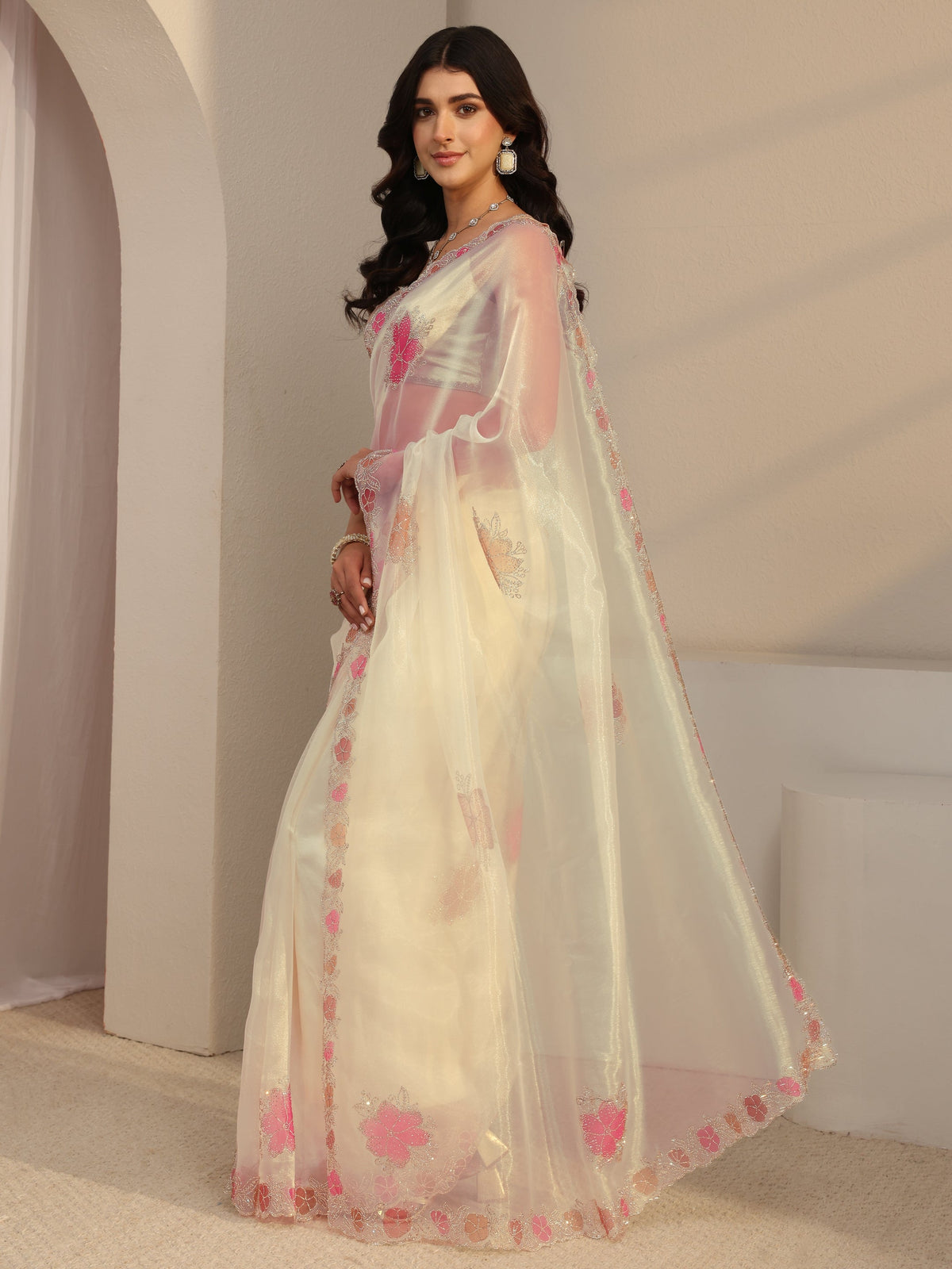 Anouk Ivory Floral Embellished Organza Sareewith Unstitched Blouse Piece