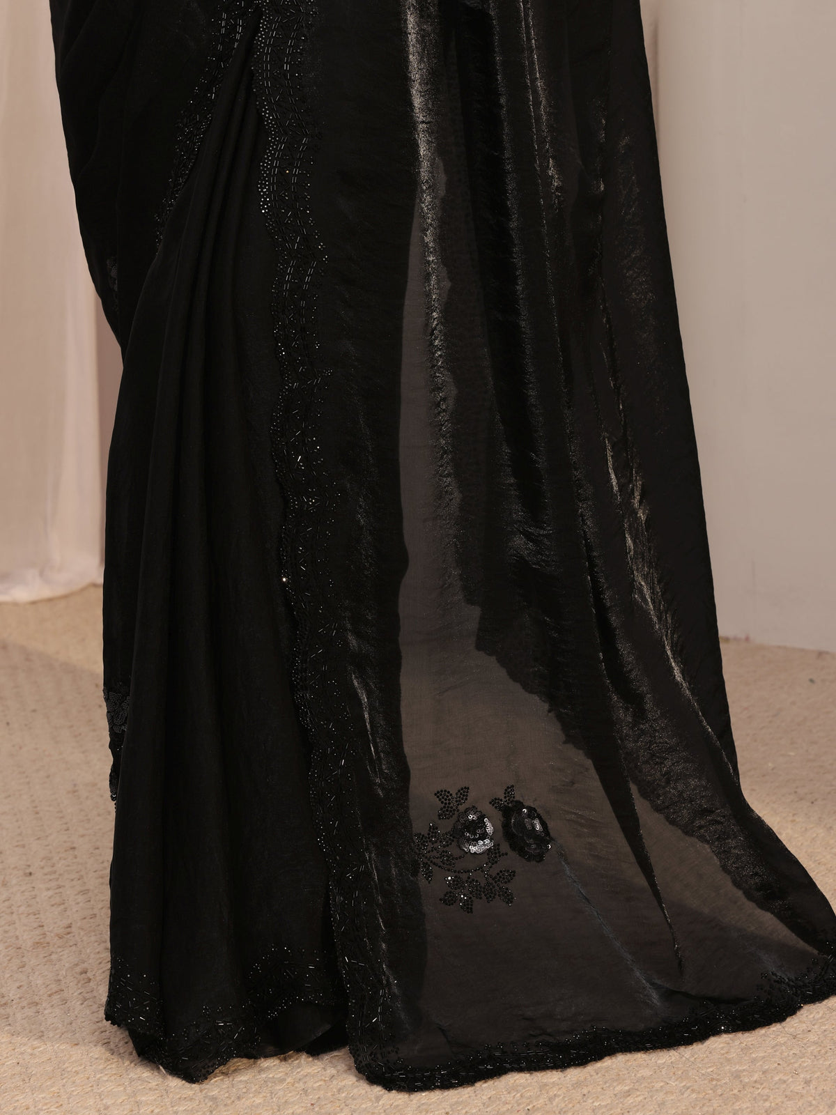 Anouk Black Floral Embellished Organza Saree With Unstitched Blouse Piece