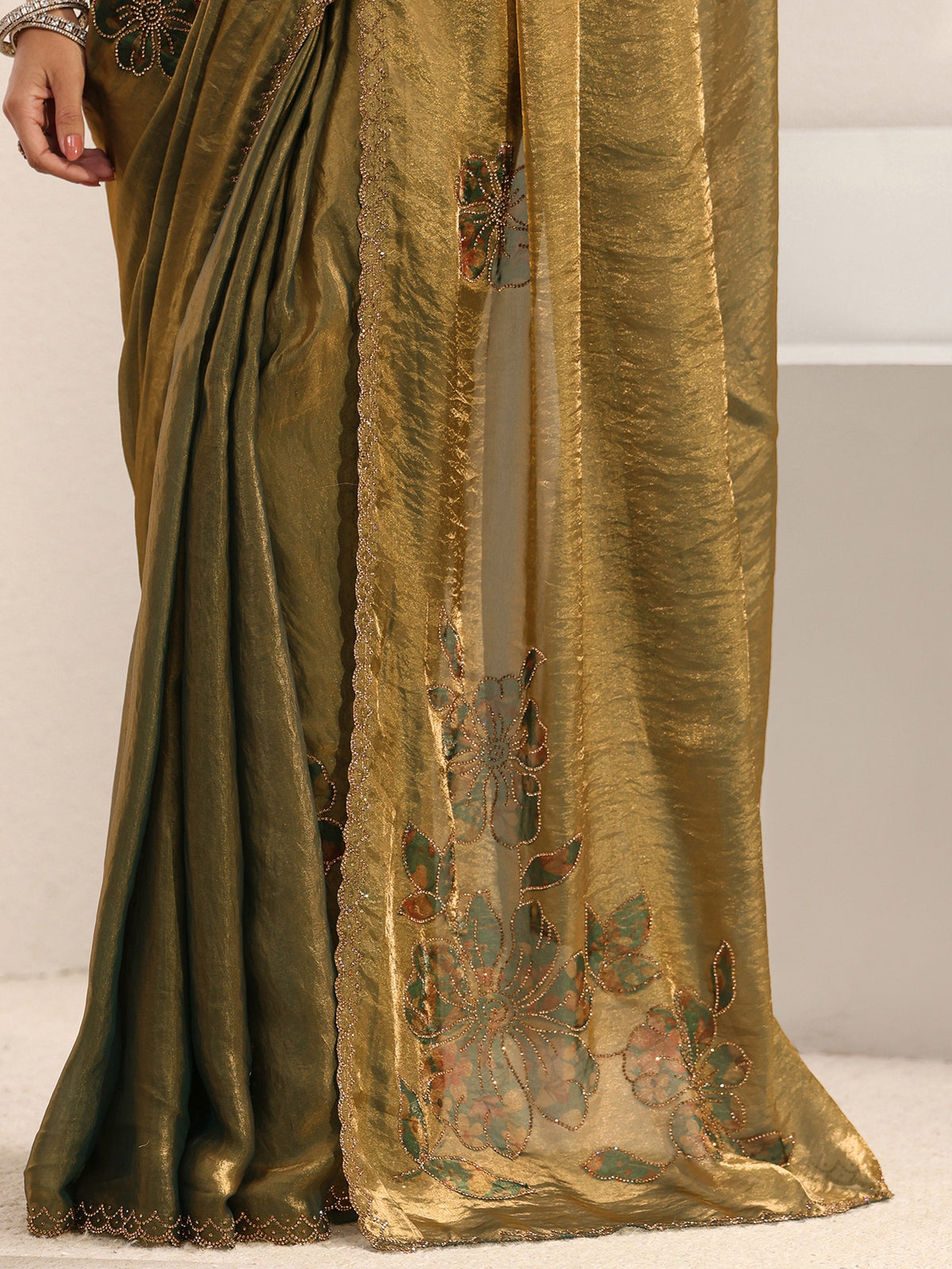 Anouk Green Floral Embellished Tissue Saree With Unstitched Blouse Piece