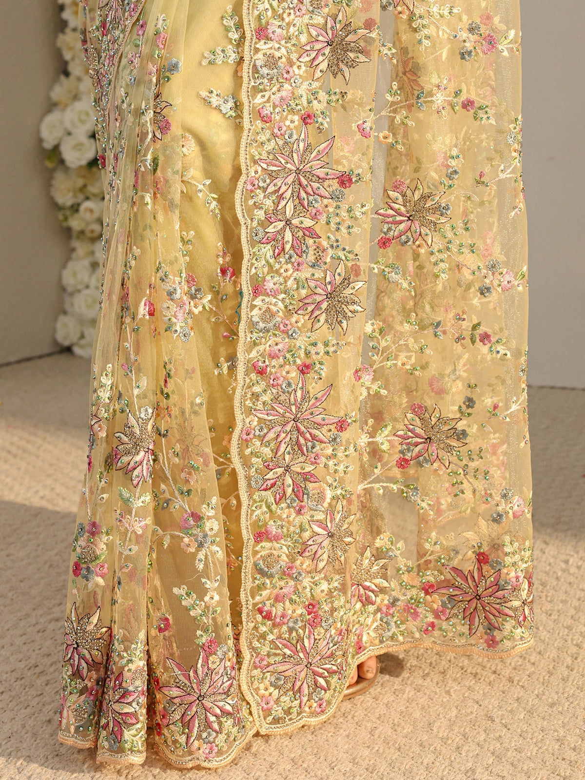Anouk Art Green Floral Embroidered Net Saree With Unstitched Blouse Piece