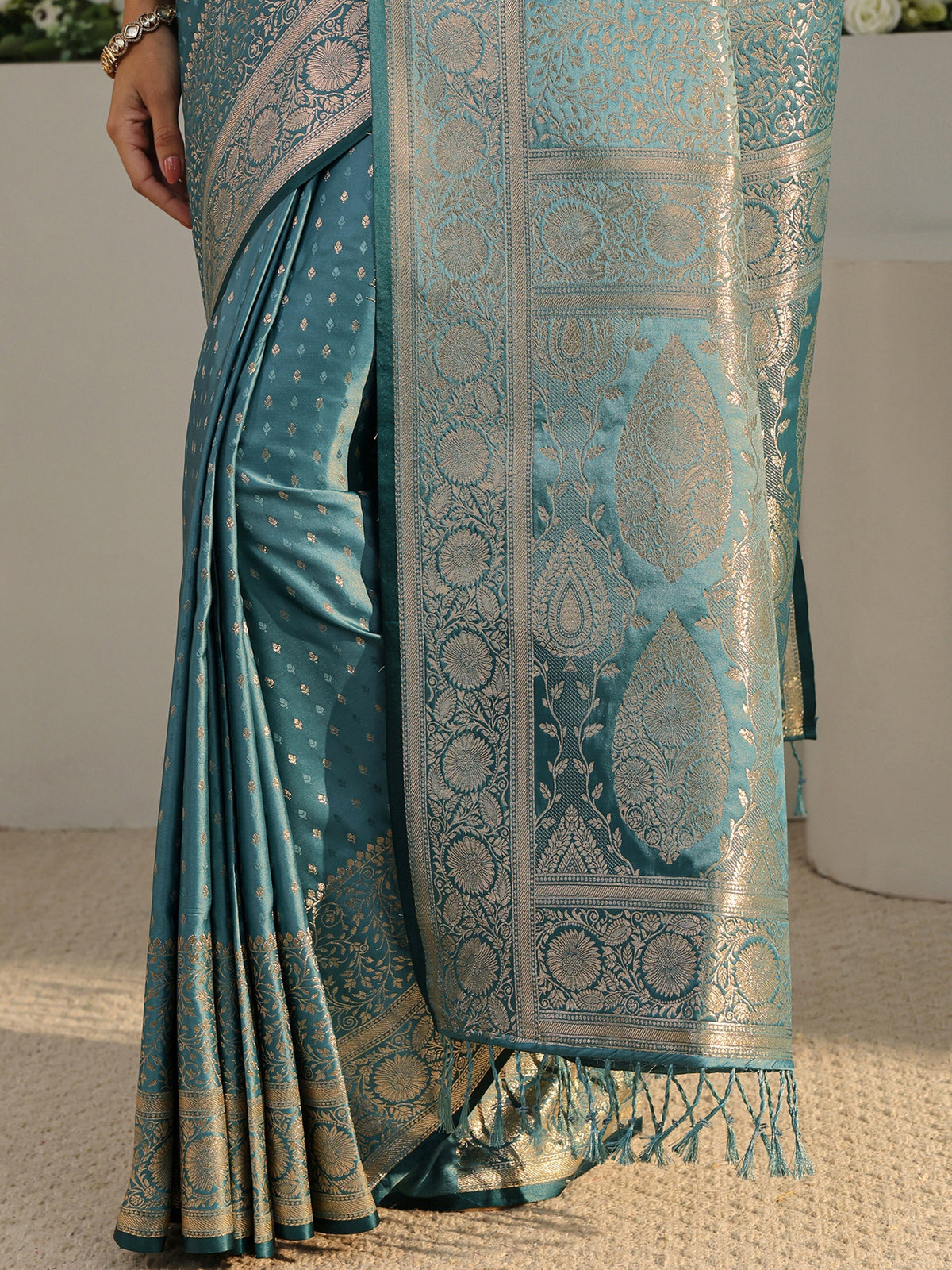 Anouk Teal Ethnic Woven Design Silk Blend Saree With Unstitched Blouse Piece