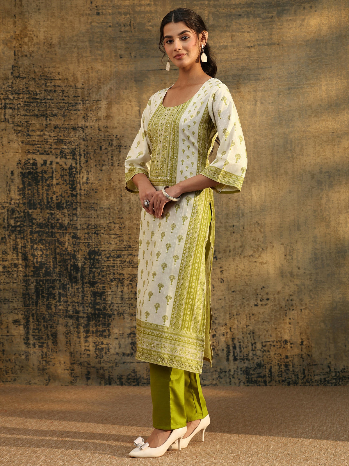Anouk Off White Floral Printed Linen Straight Suit Set