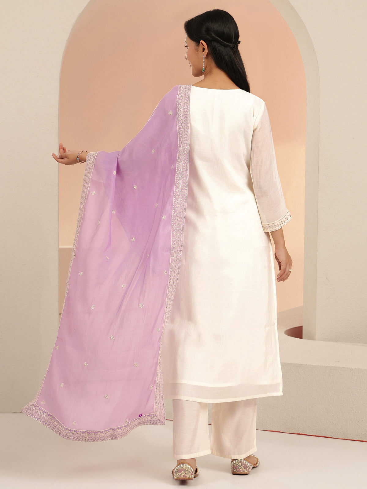 Anouk White Floral Embroidered Chanderi Cotton Straight Suit Set