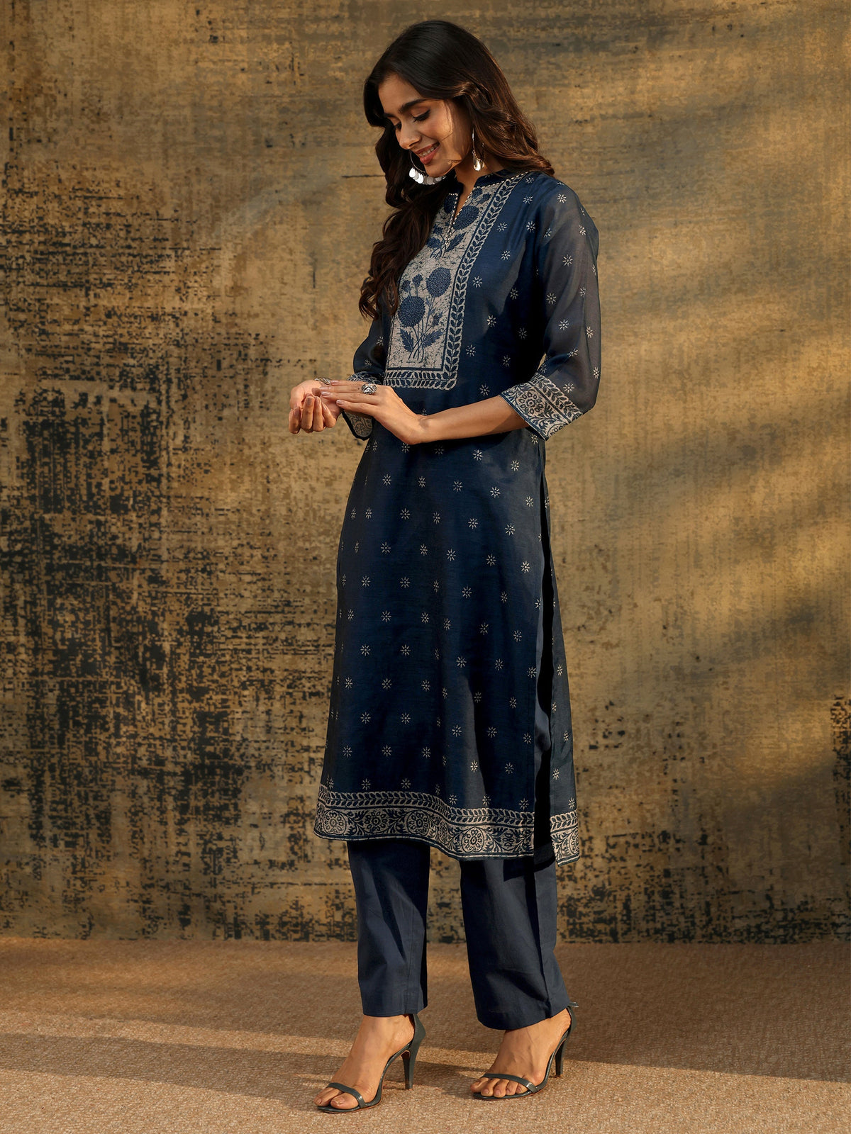 Anouk Indigo Blue Floral Printed Chanderi Silk Straight Suit Set