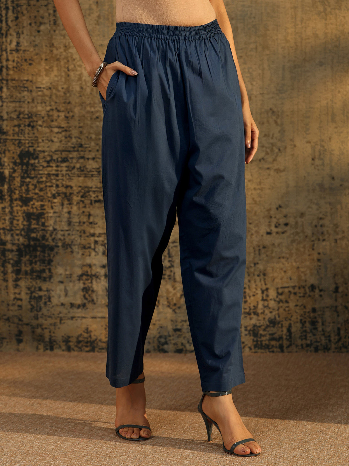 Anouk Indigo Blue Floral Printed Chanderi Silk Straight Suit Set