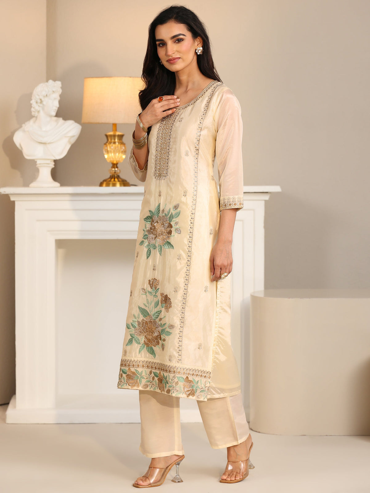 Anouk Cream Floral Embroiderd Organza Straight Suit Set