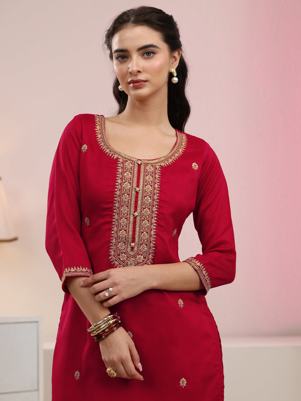 Anouk Red Floral Embroidered Silk Blend Straight Kurta