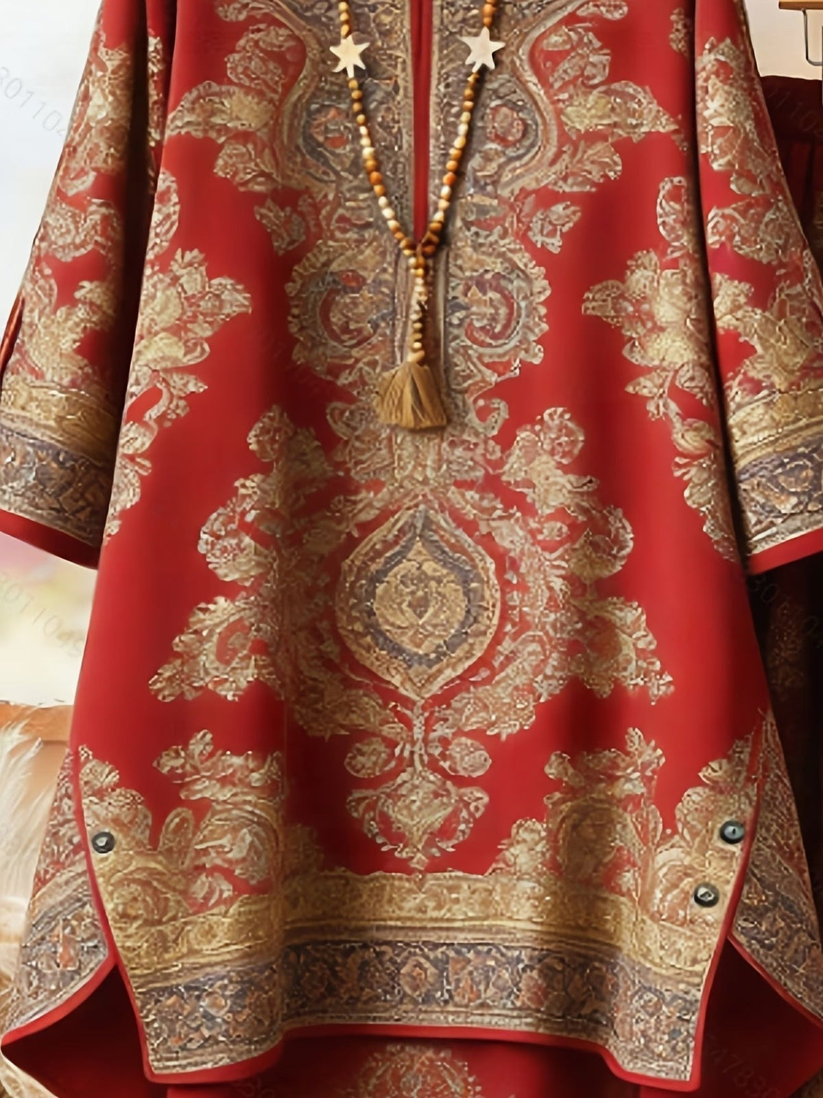 Featuring Persian Floral Print Design, Crew Neck, Dipped Hem, Suitable for Everyday Casual Wear, Comfortable and Stylish