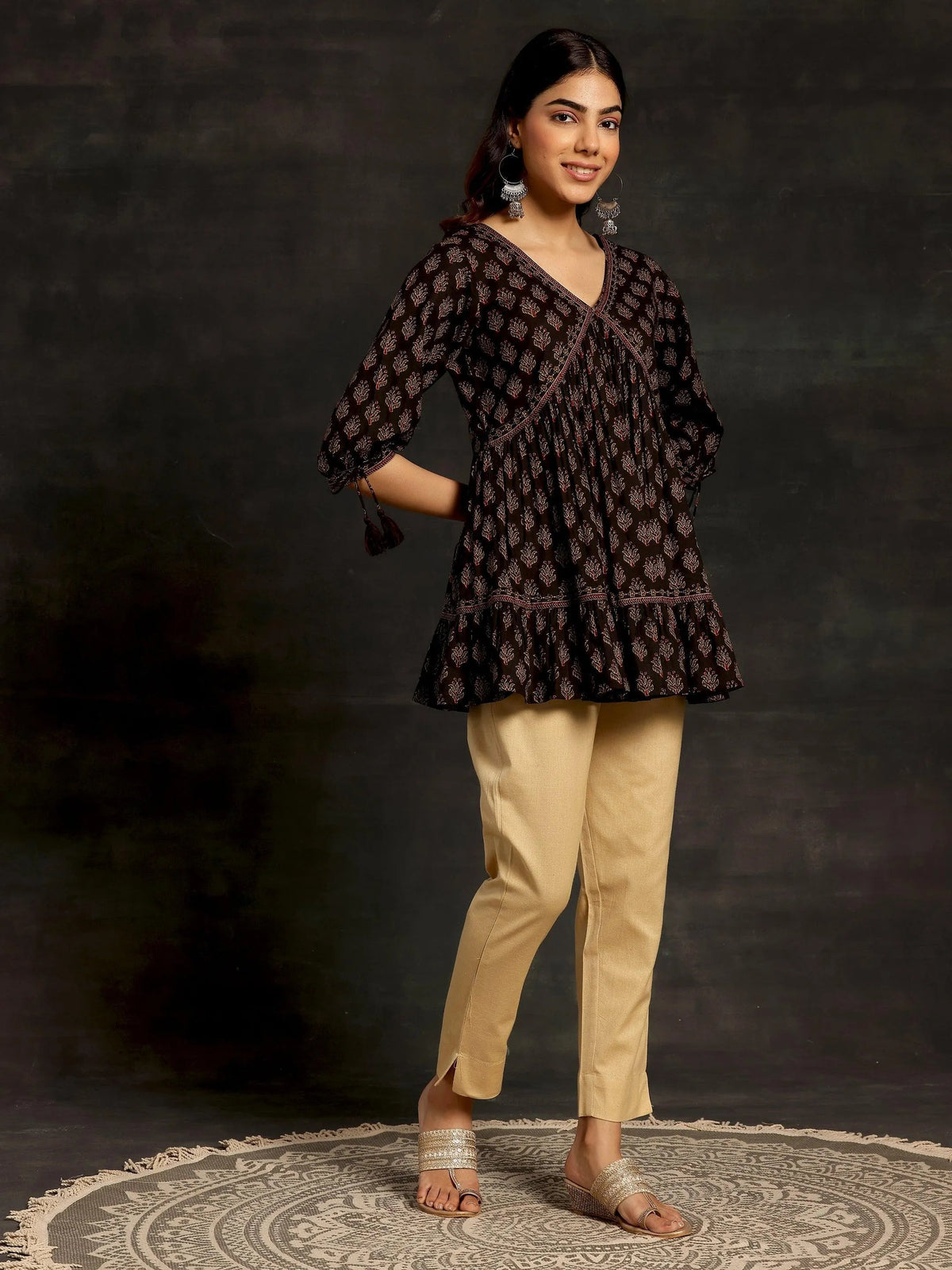 Anouk Cream Solid Cotton Straight Fit Trousers