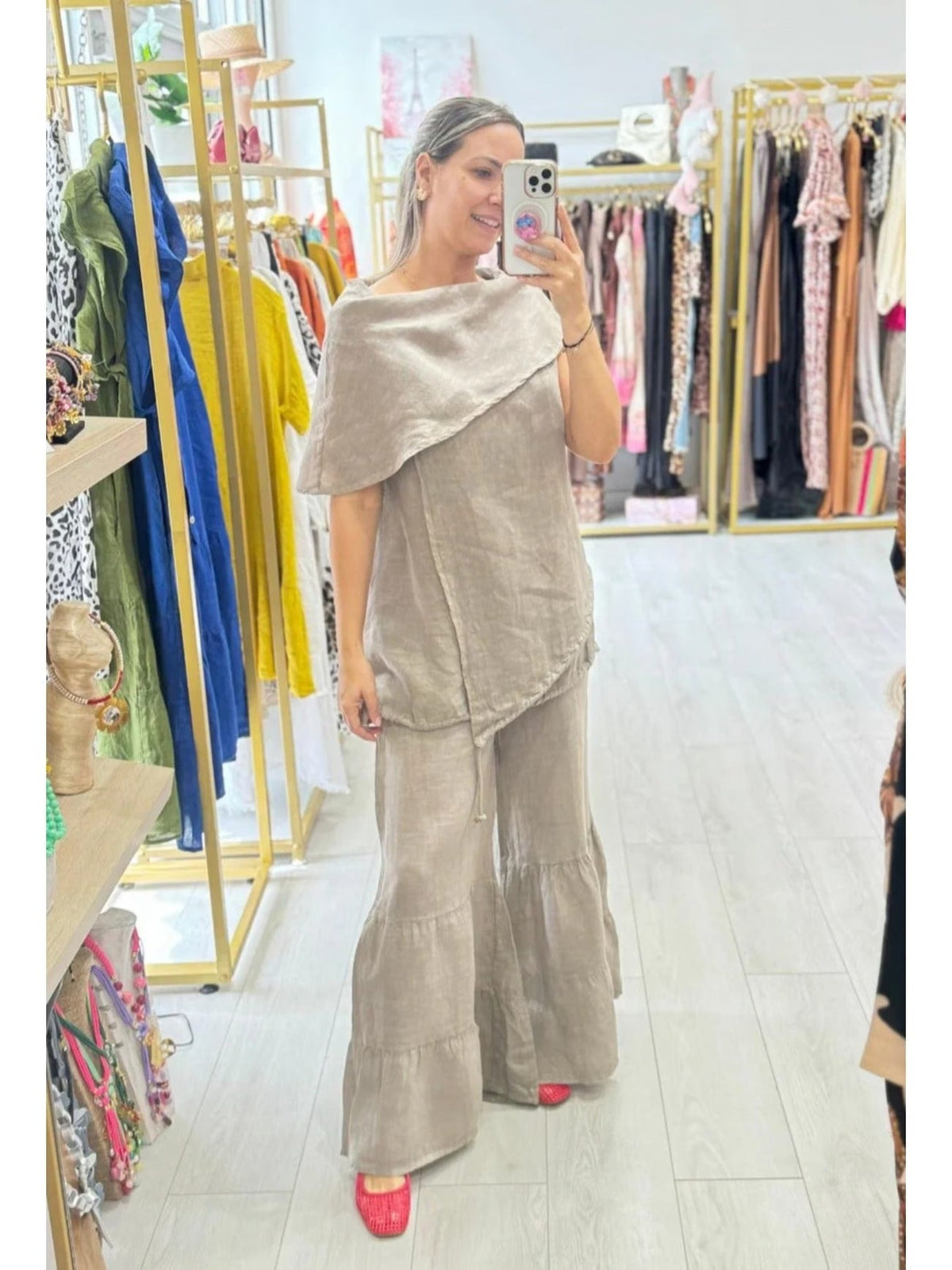 Plus Size Sleeveless Relaxed Fit Outfit – Elegant European Style Fashion Set for Women