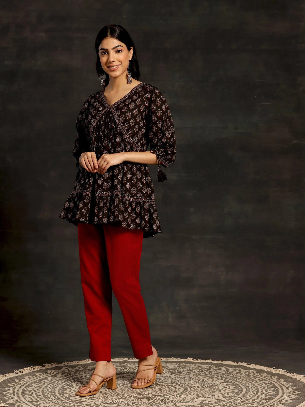 Anouk Maroon Solid Cotton Straight Fit Trousers
