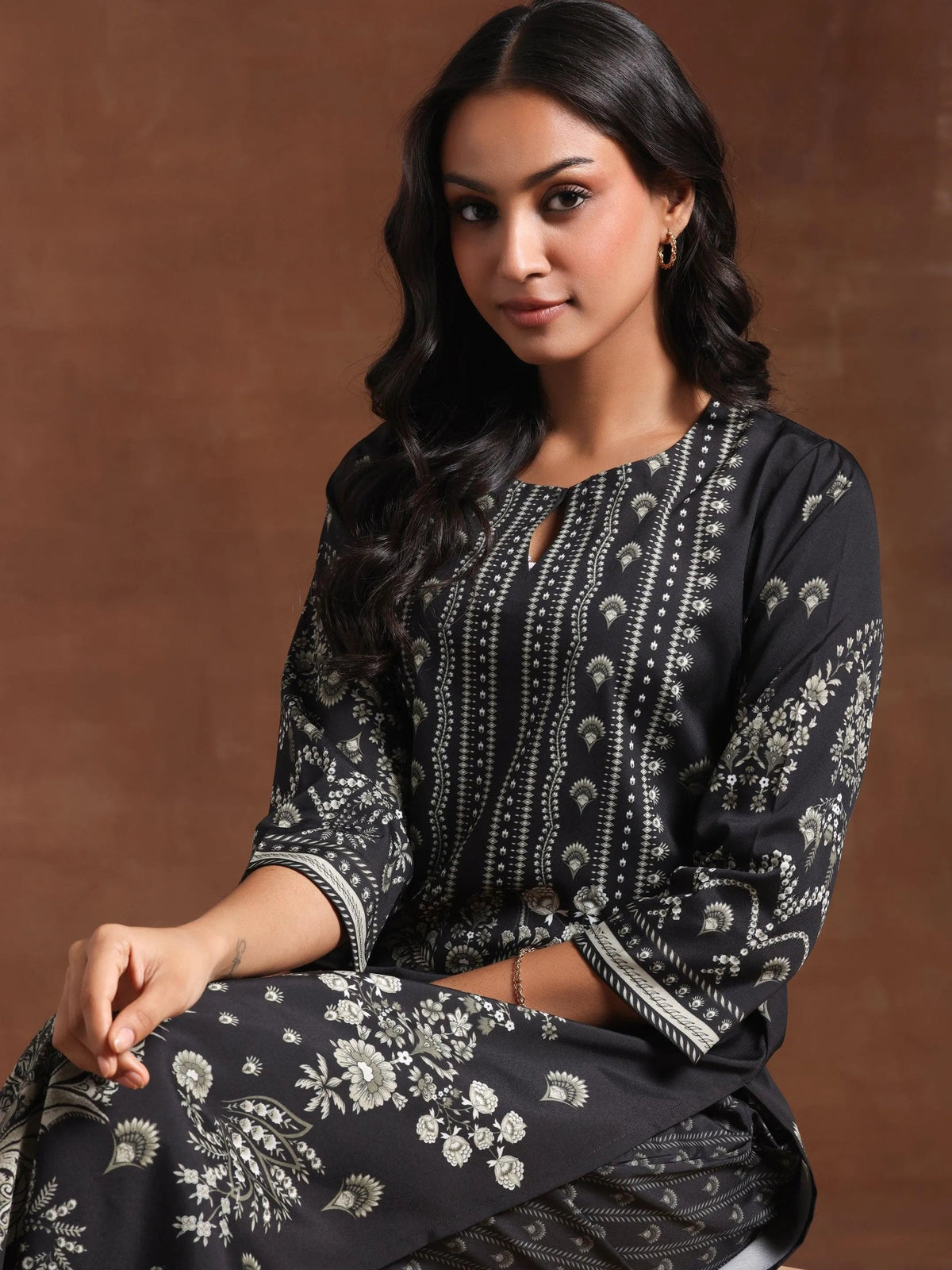 Anouk Black Printed Crepe Straight Kurta Set