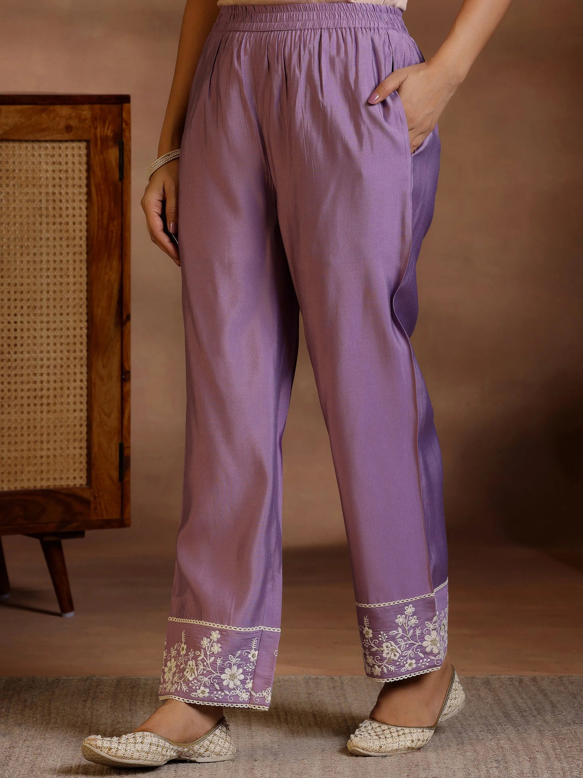 Anouk Mauve Embroidered Silk Blend Straight Suit With Dupatta