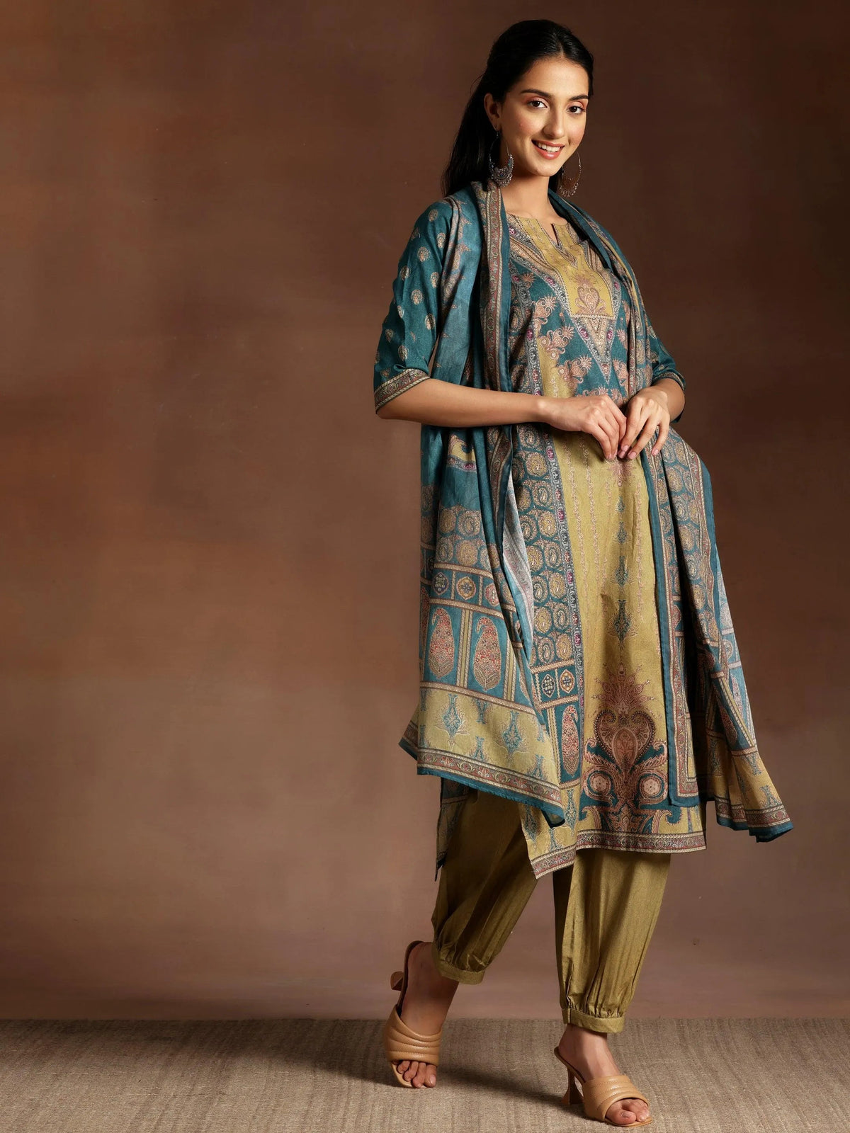 Anouk Multicoloured Printed Crepe Straight Suit With Dupatta