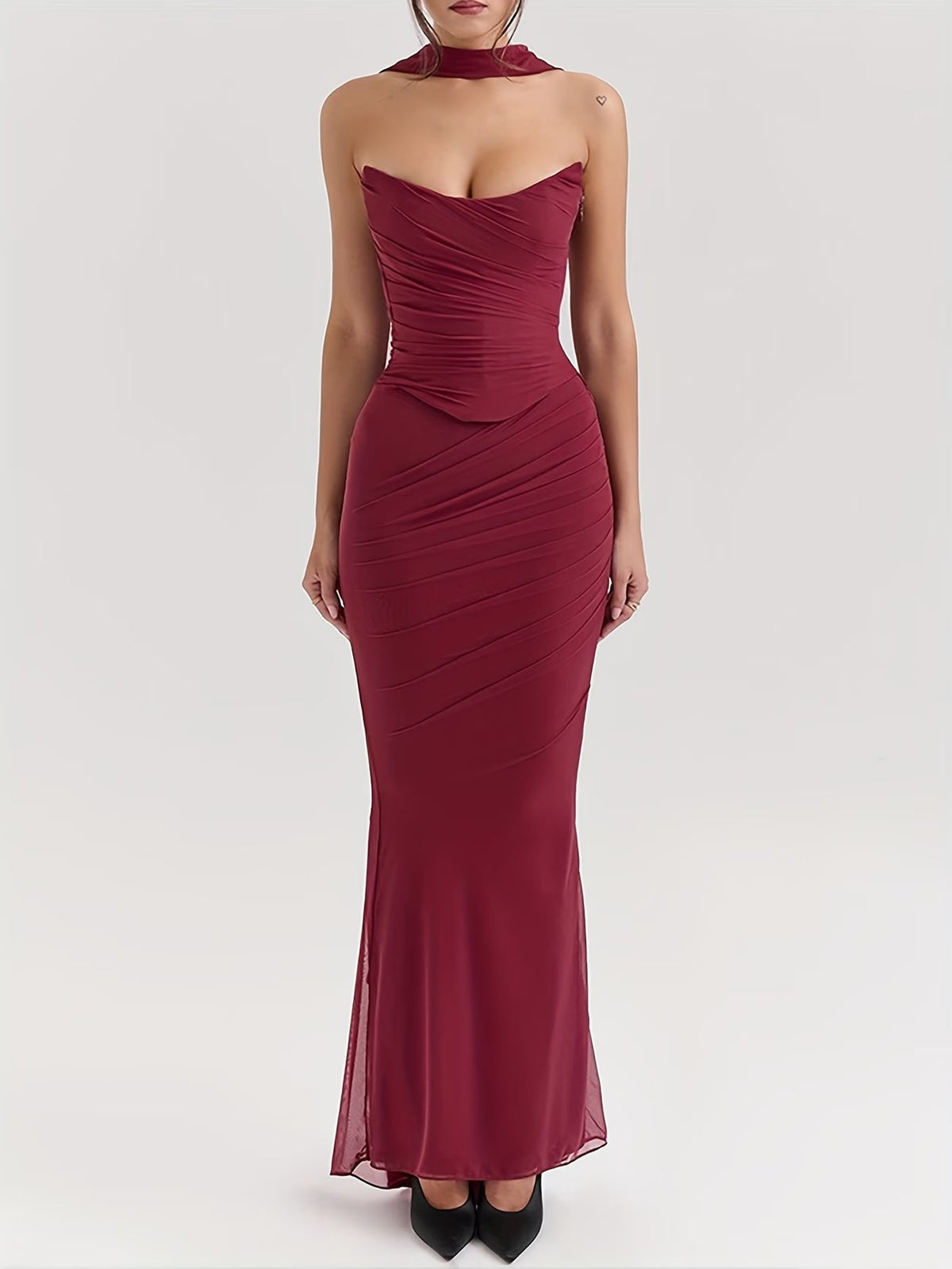 Elegant Draped Bodycon Co-Ord Set 💖