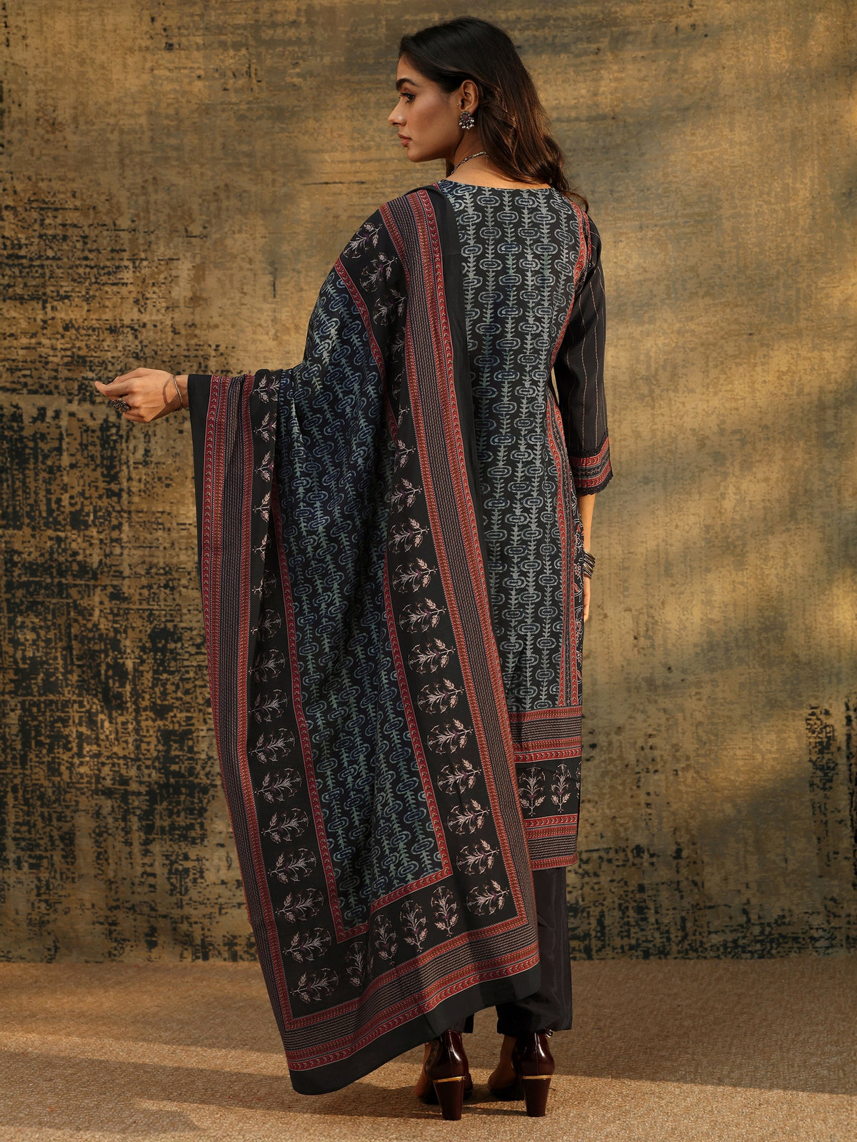 Anouk Navy Blue Ajrakh Silk Blend Straight Suit Set
