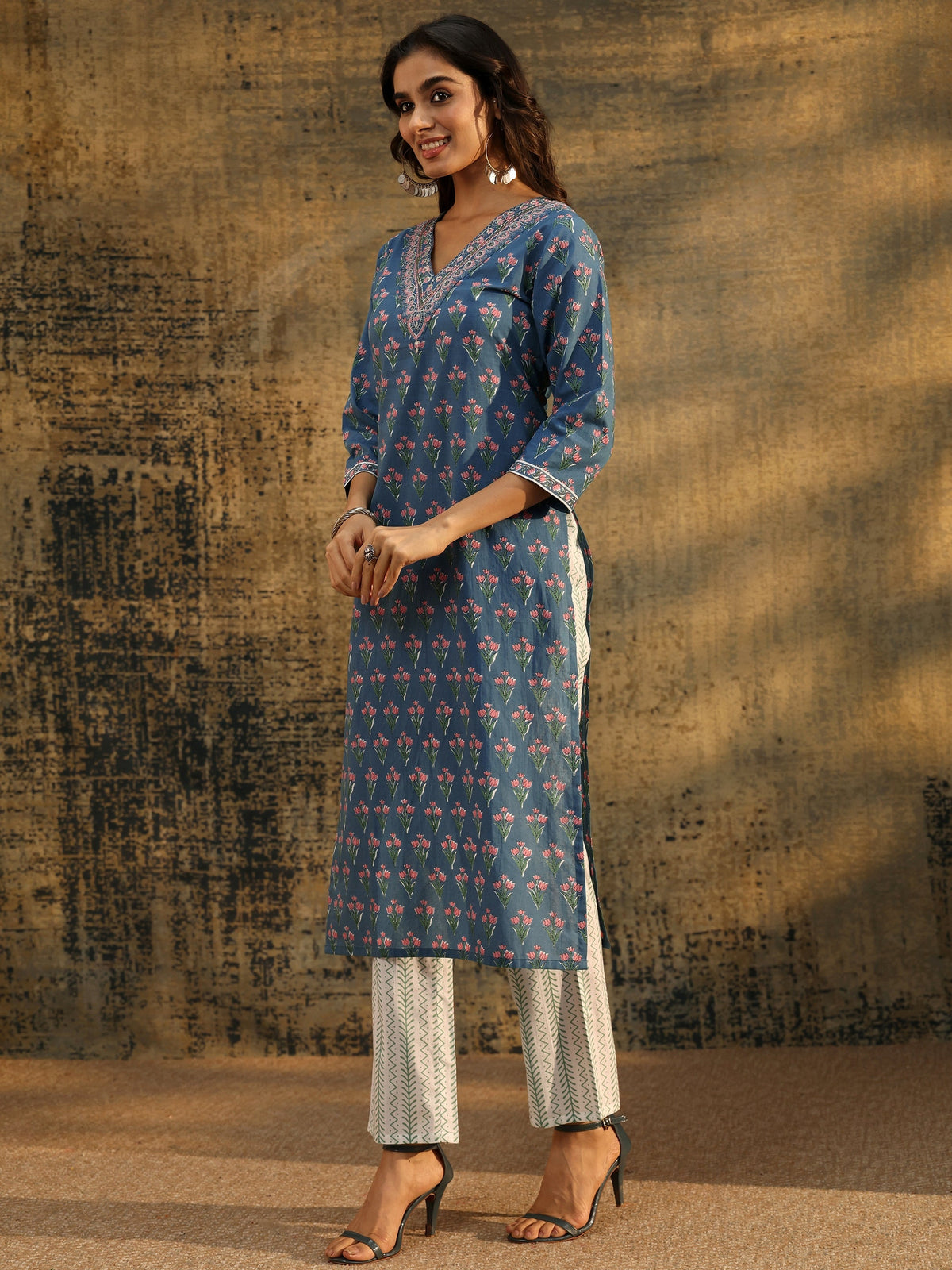 Anouk Dusty Indigo Floral Printed Cotton Straight Suit Set
