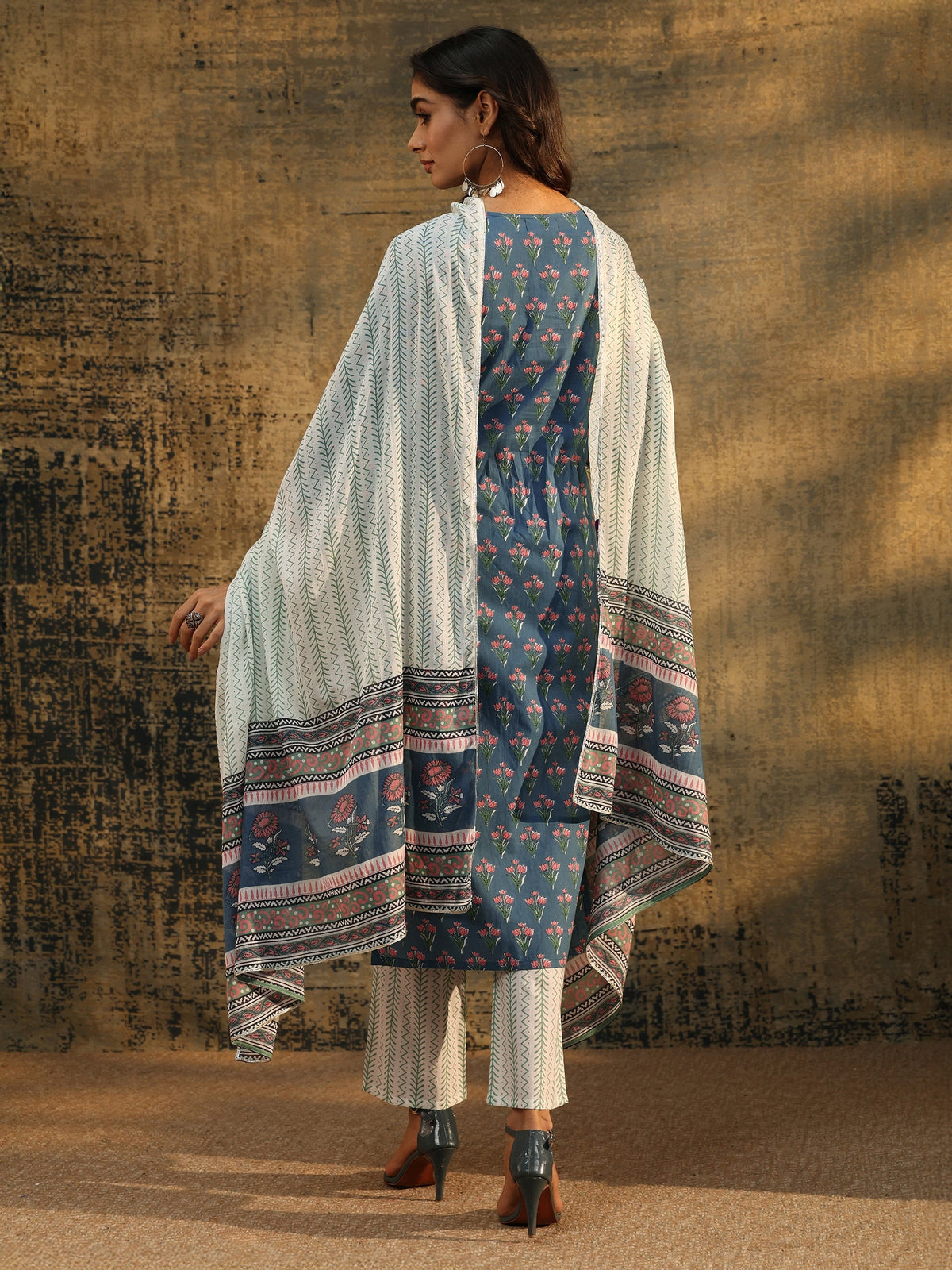 Anouk Dusty Indigo Floral Printed Cotton Straight Suit Set