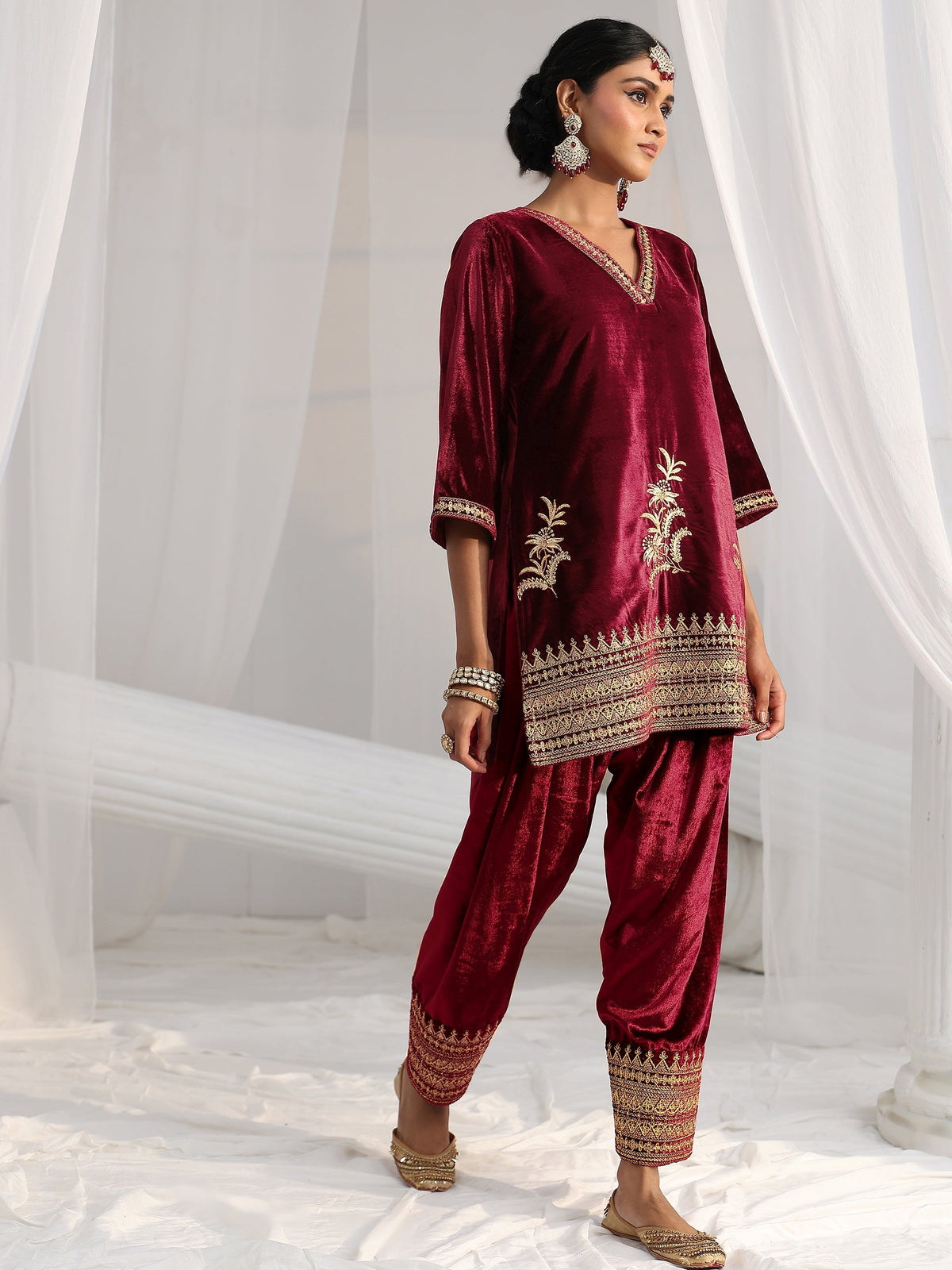 Anouk Maroon Embroidered Velvet Co-Ord Set