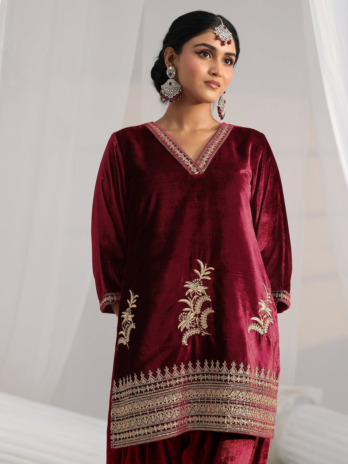 Anouk Maroon Embroidered Velvet Co-Ord Set
